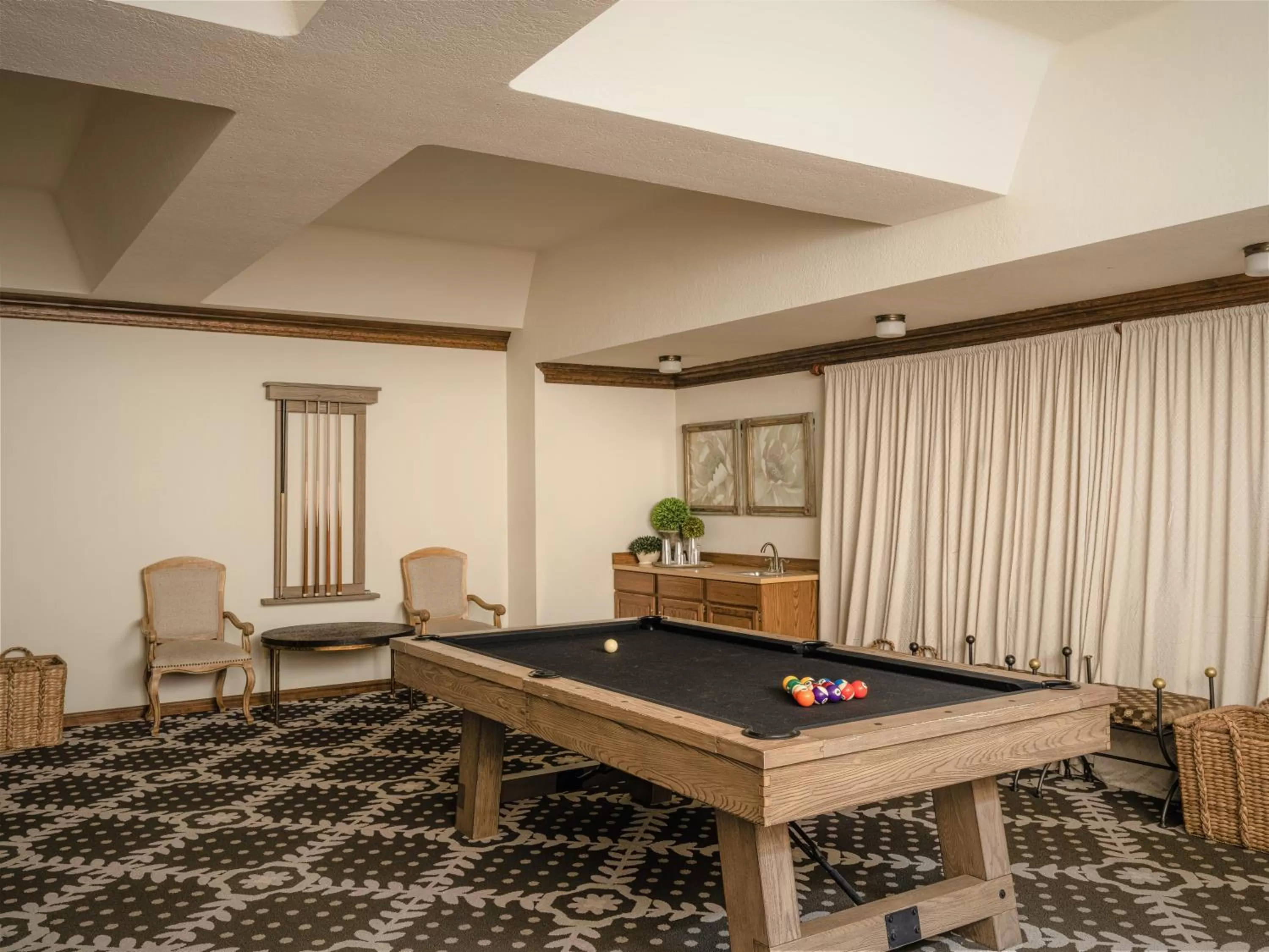 Billiard in Enzian Inn