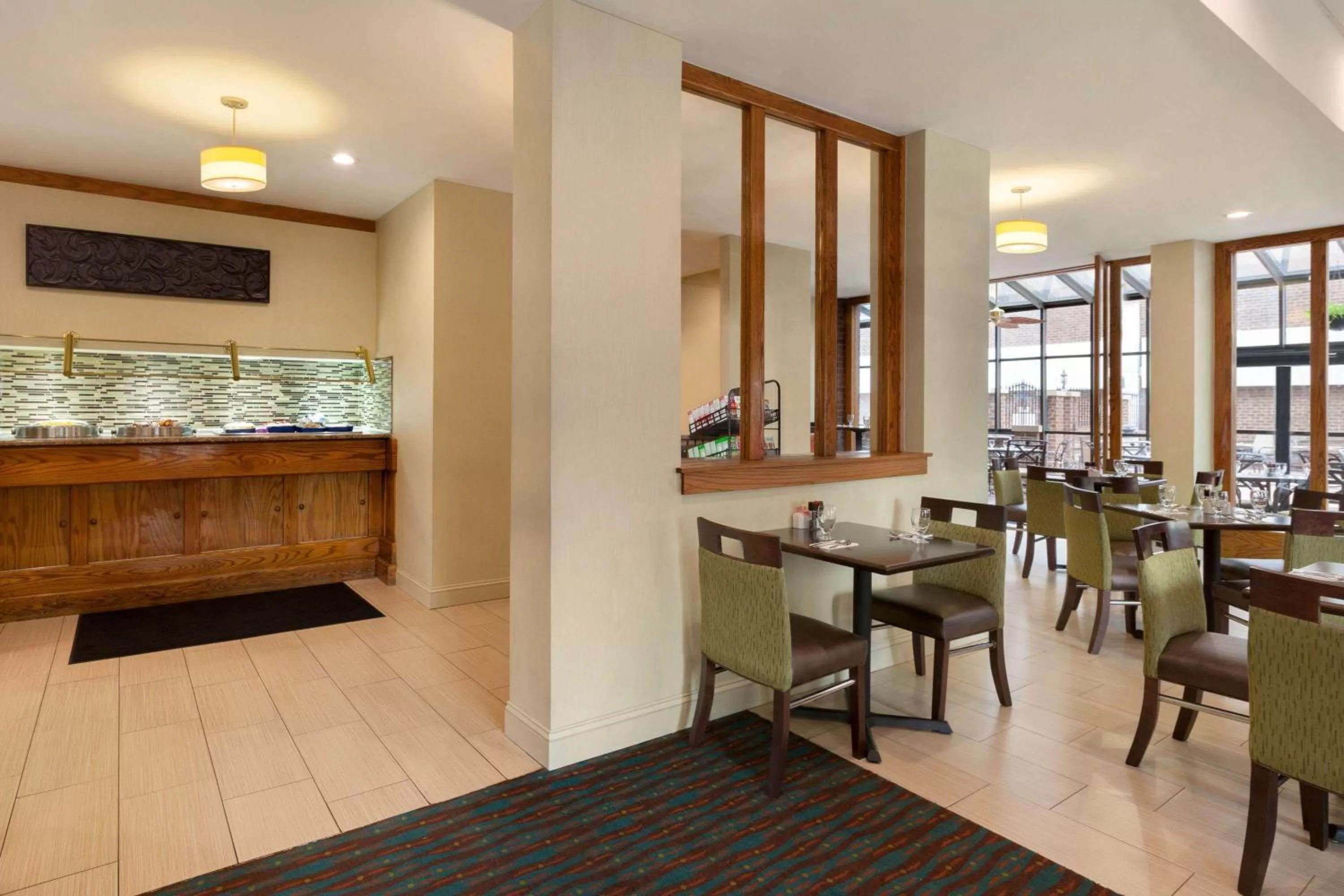 Restaurant/places to eat in Days Inn by Wyndham Baltimore Inner Harbor