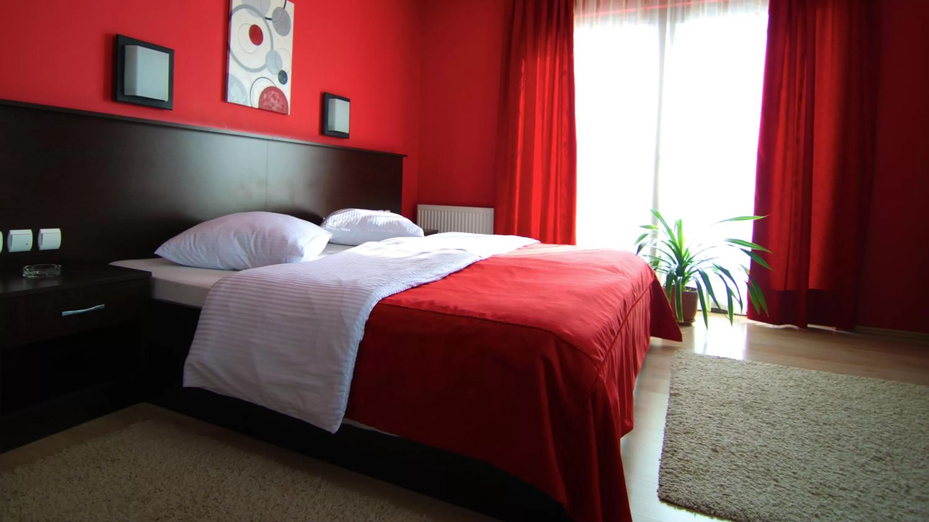 Photo of the whole room, Bed in Hotel Sheriff