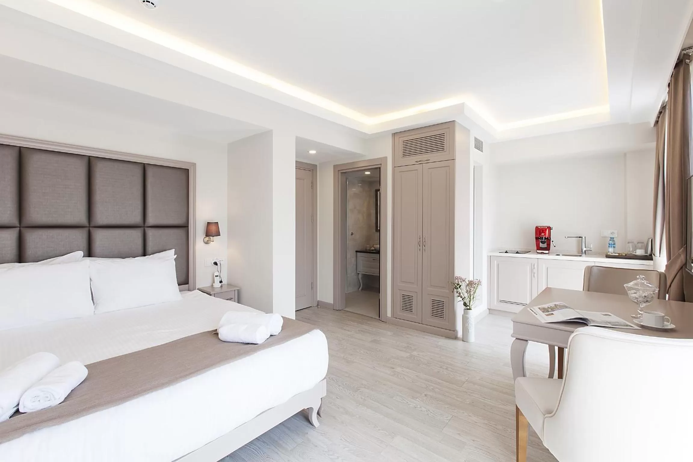 Coffee/tea facilities, Bed in Perla Galata Hotel