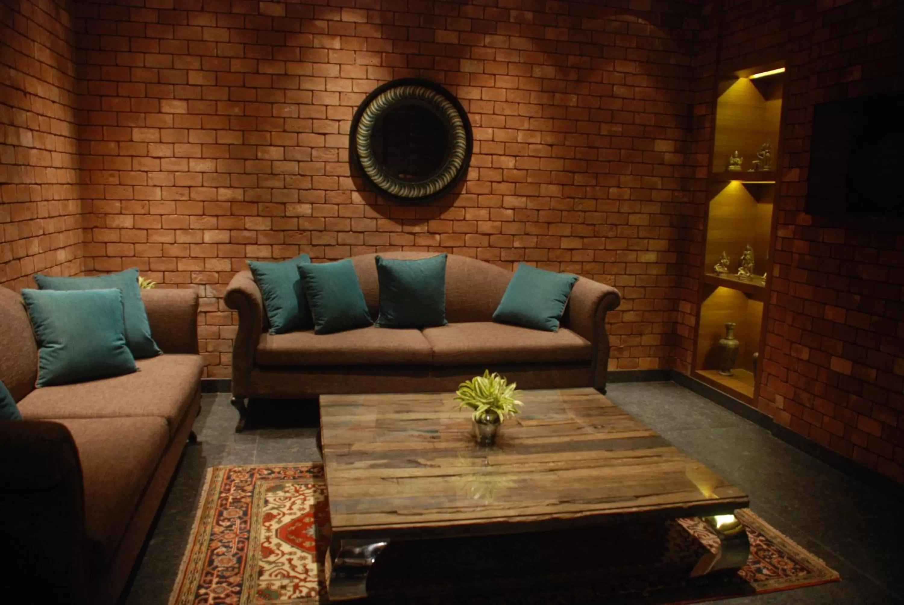 Lounge or bar in The Lalit Great Eastern Kolkata