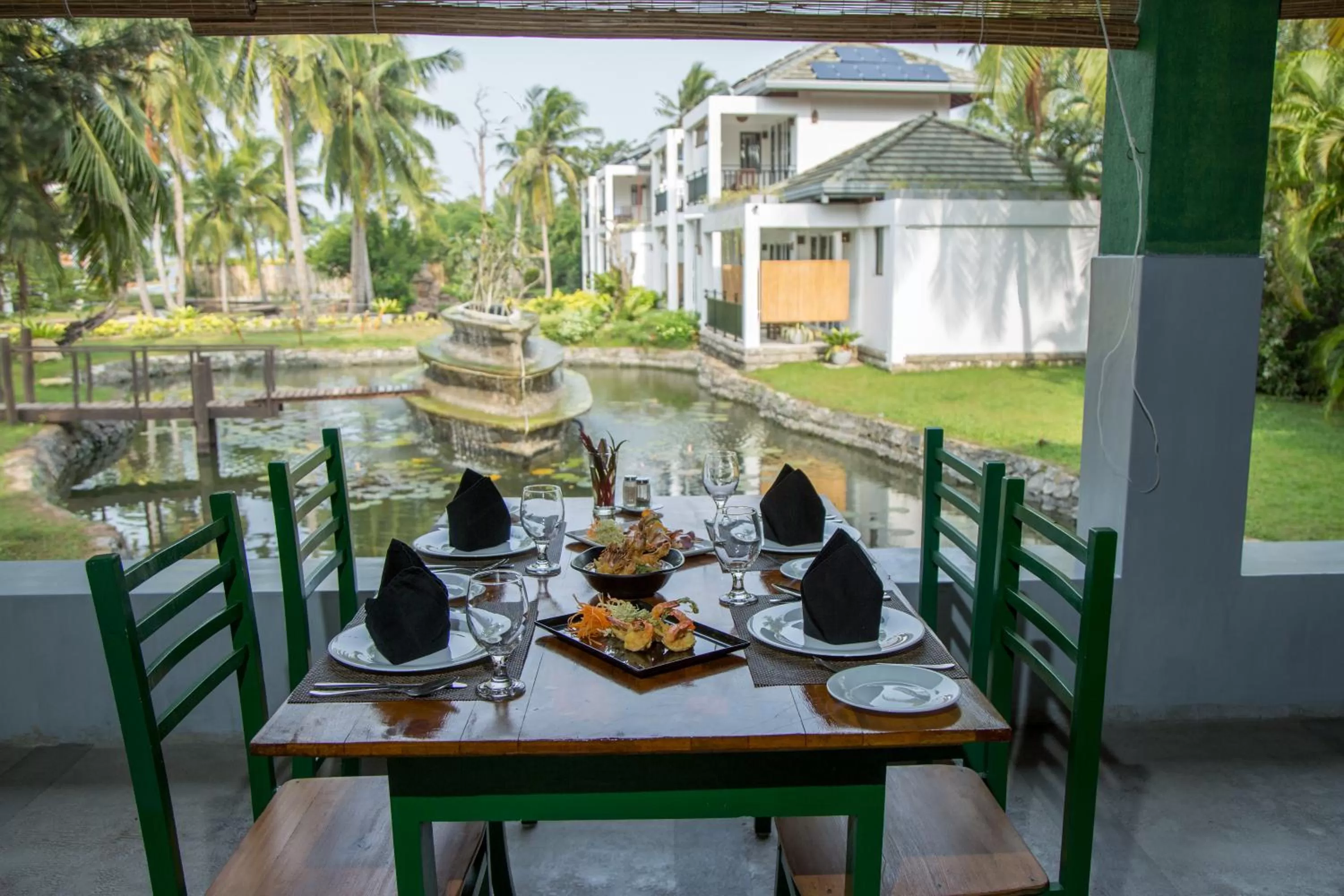 Restaurant/places to eat in Amaluna Resorts
