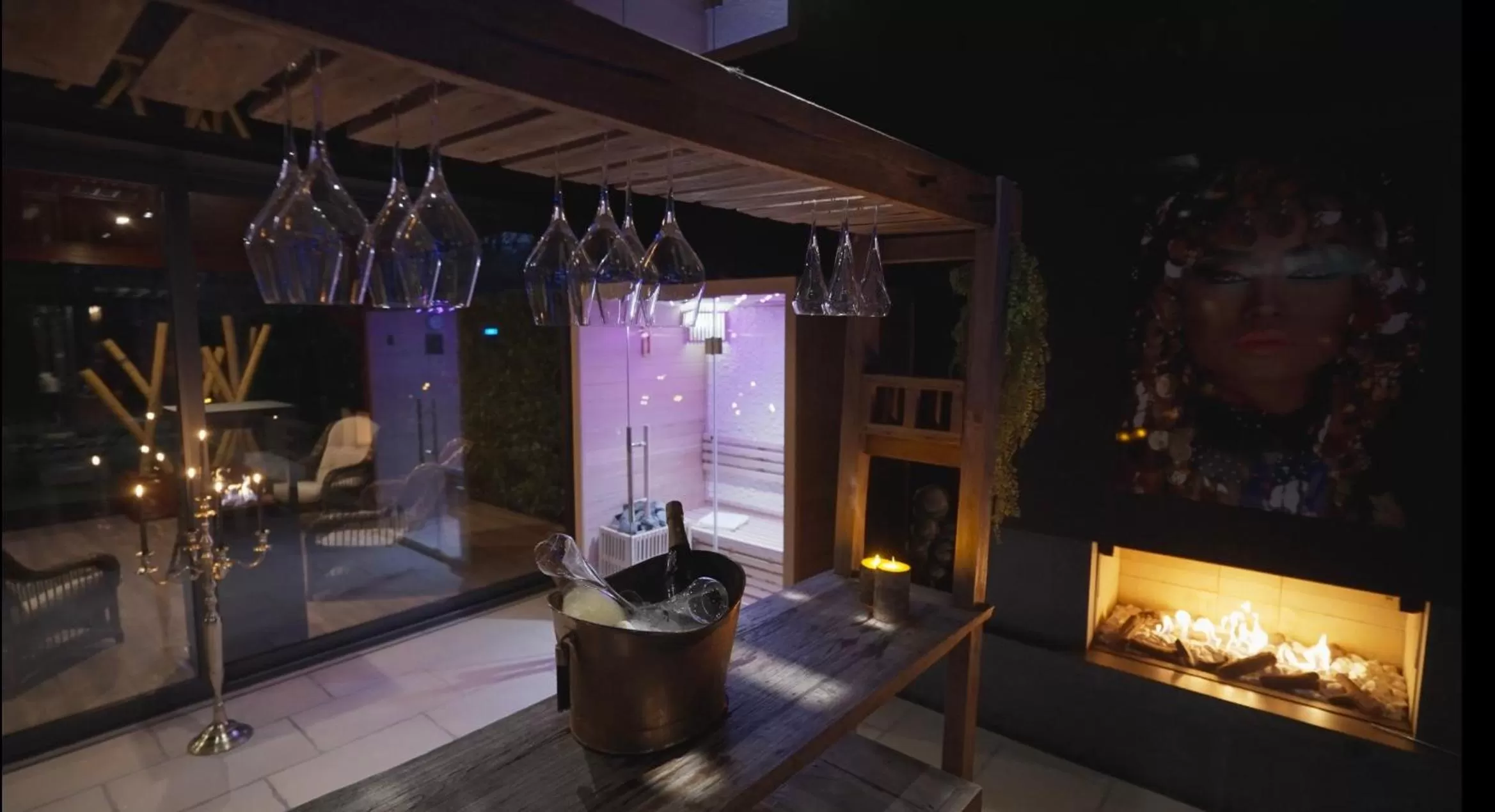 Lounge or bar in Les Suites M