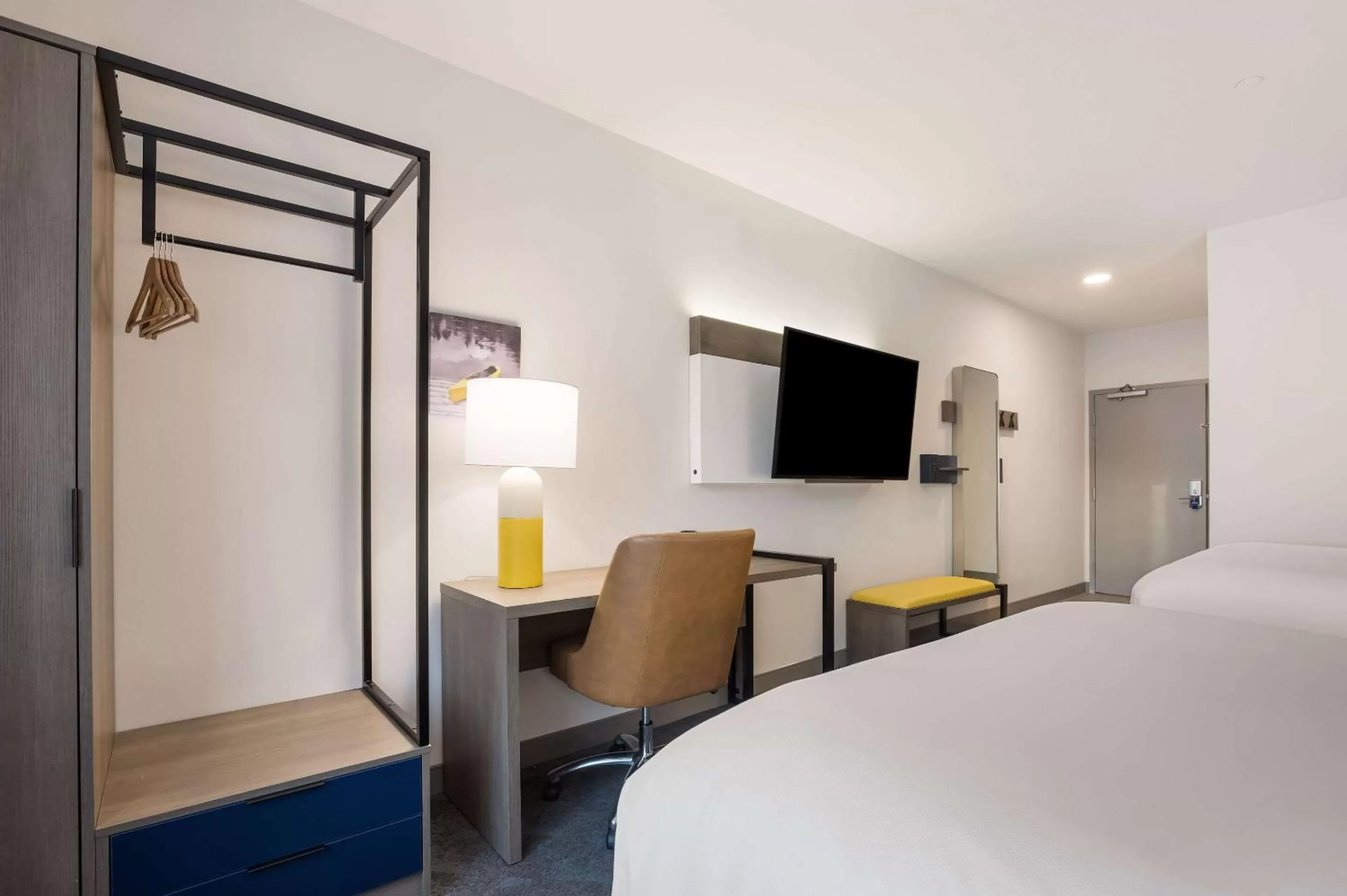 Photo of the whole room, Bed in Comfort Inn & Suites Gaylord