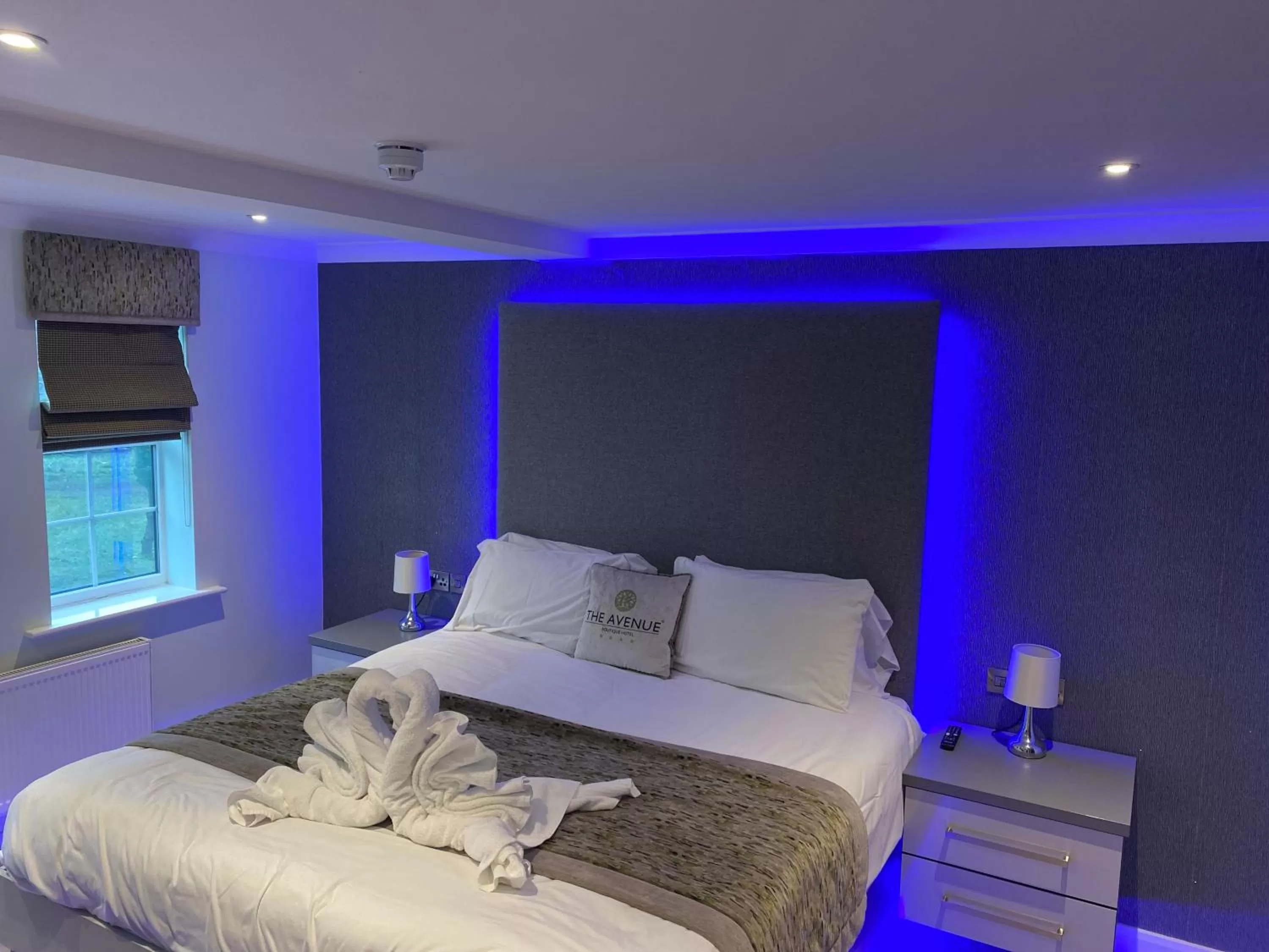 Bed in The Avenue Hotel Ltd