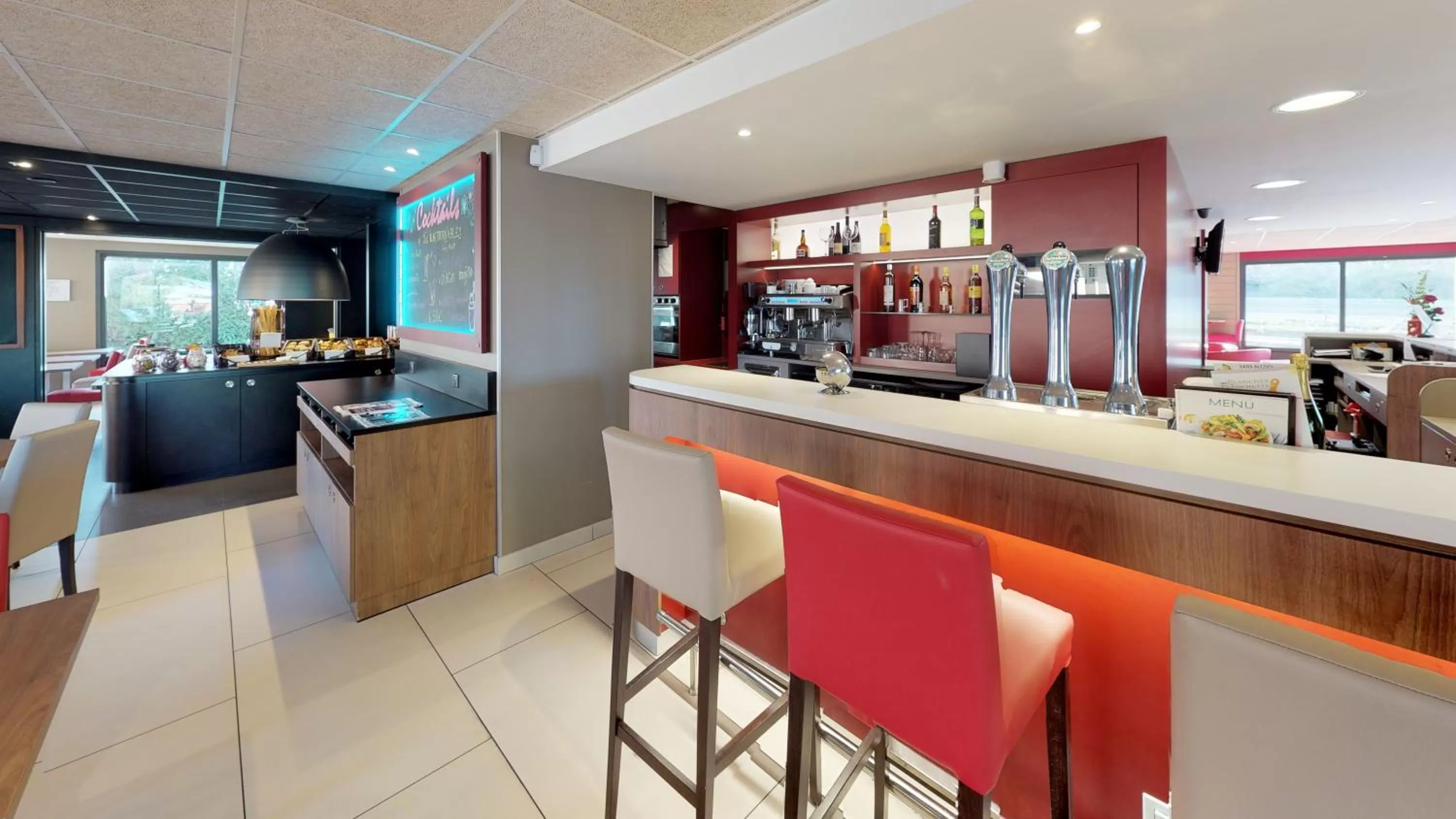 Restaurant/places to eat in Kyriad Meaux Sud Nanteuil Les Meaux