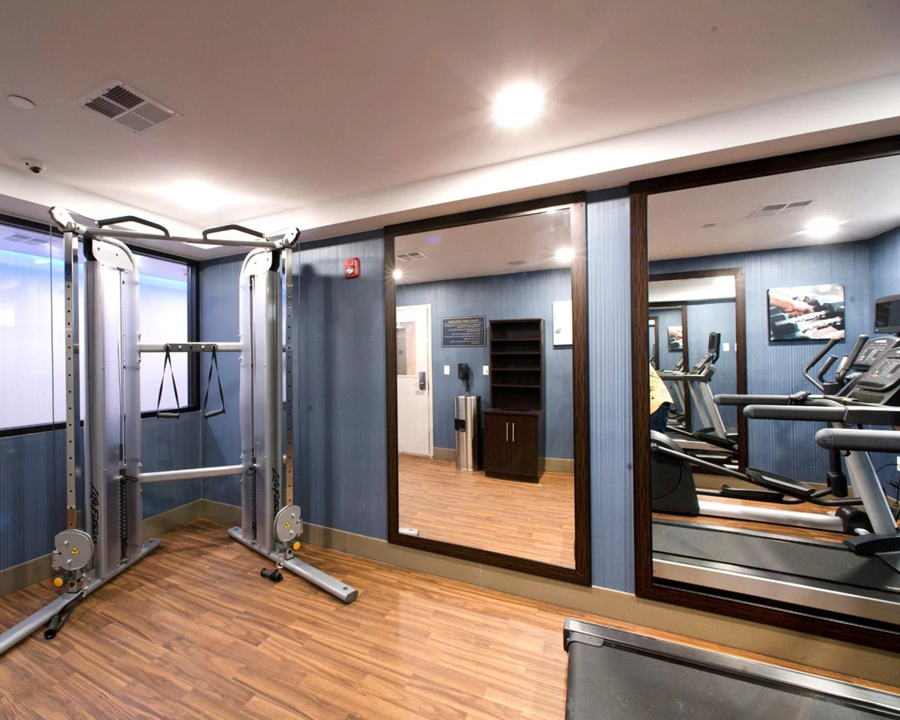 Fitness centre/facilities in Comfort Inn JFK Airport