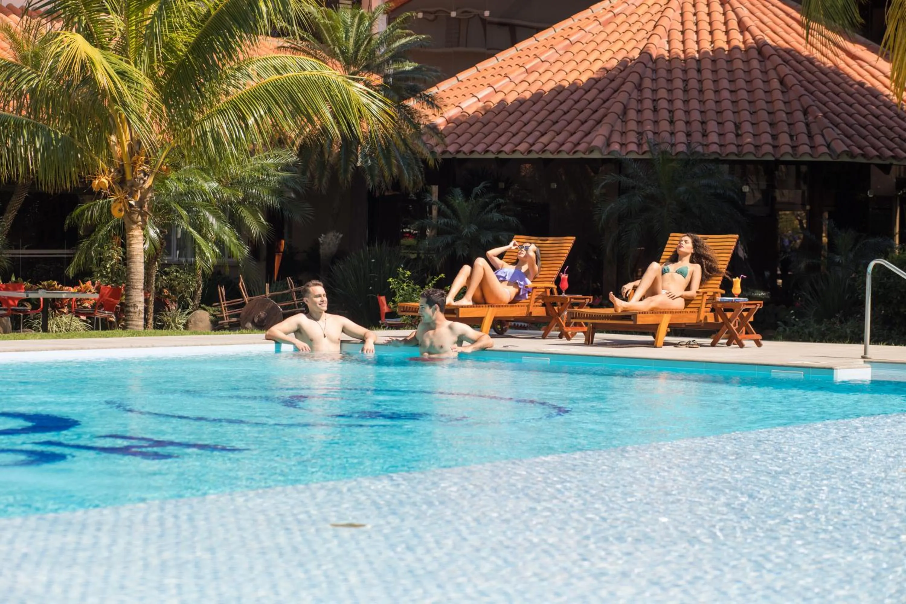 Swimming pool in Hotel Cortez