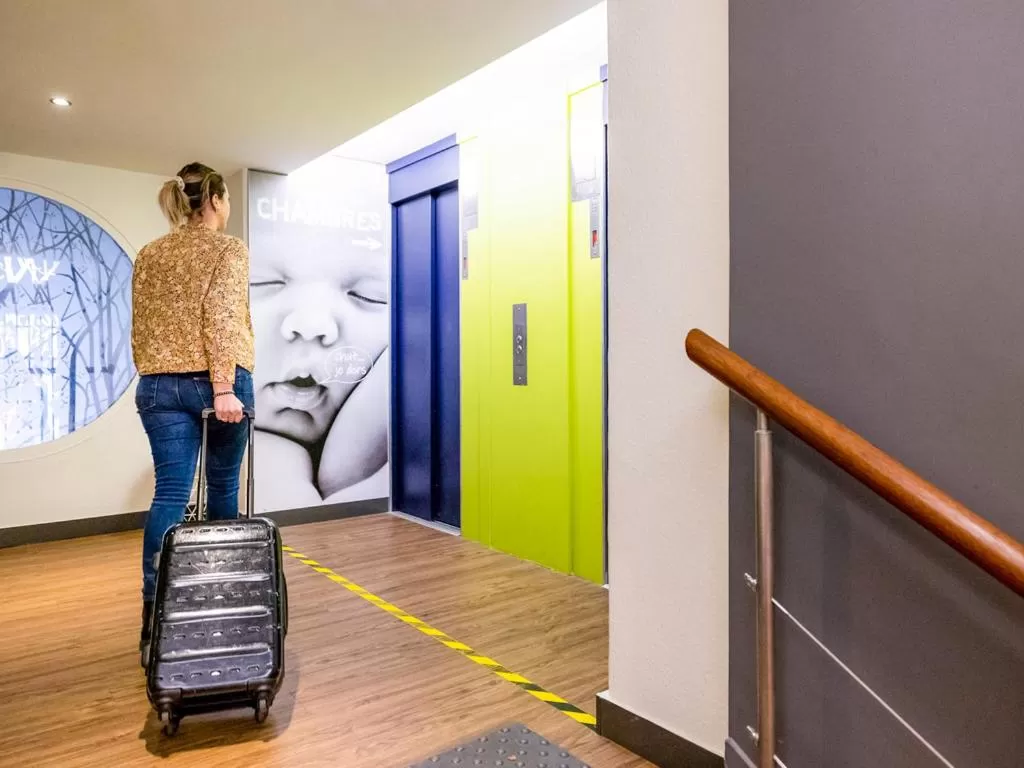 Lobby or reception in ibis budget Bordeaux Centre Mériadeck