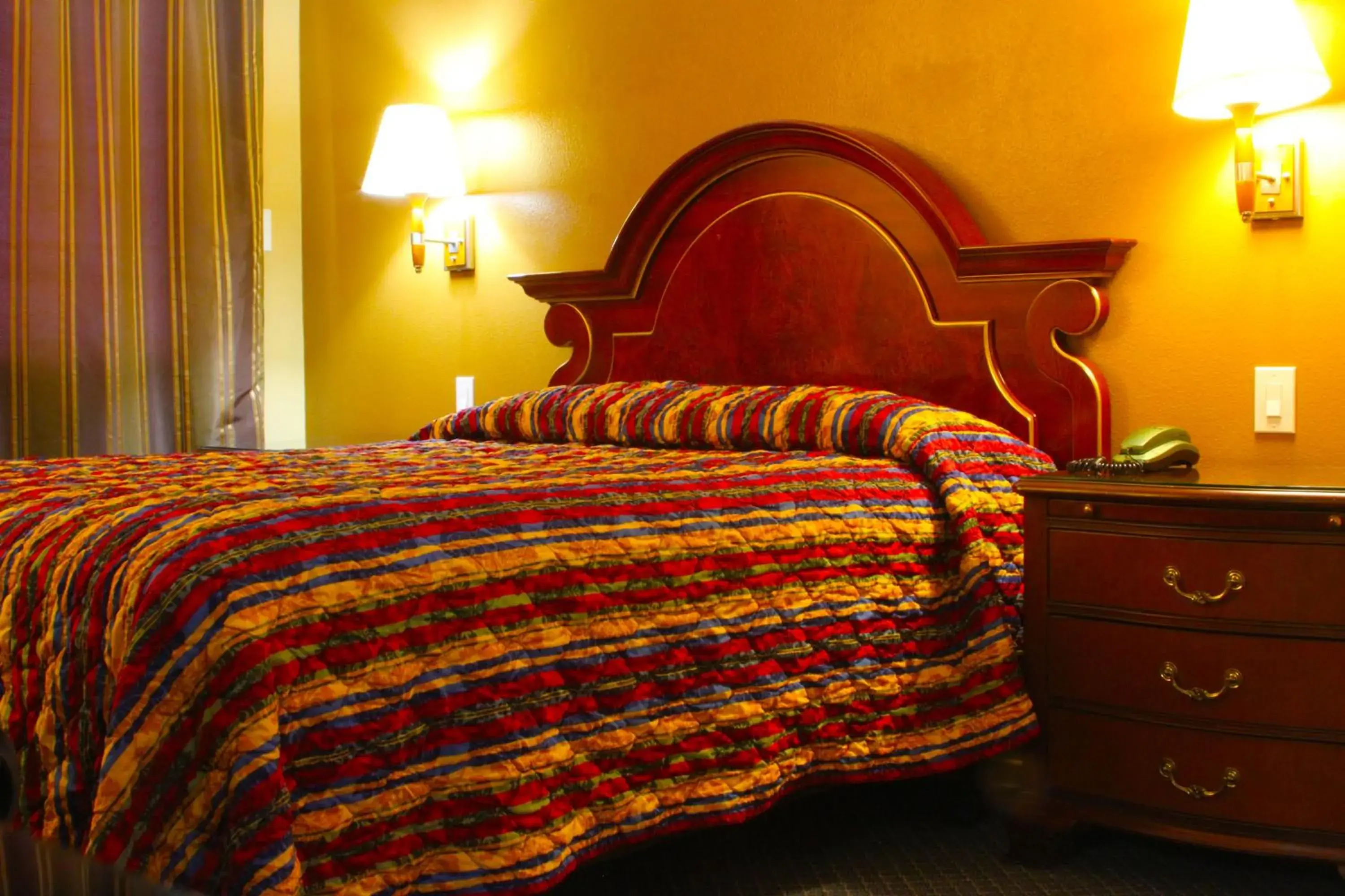 Queen Room in Redondo Beach Inn-LAX Queen Room in Redondo Beach Inn-LAX