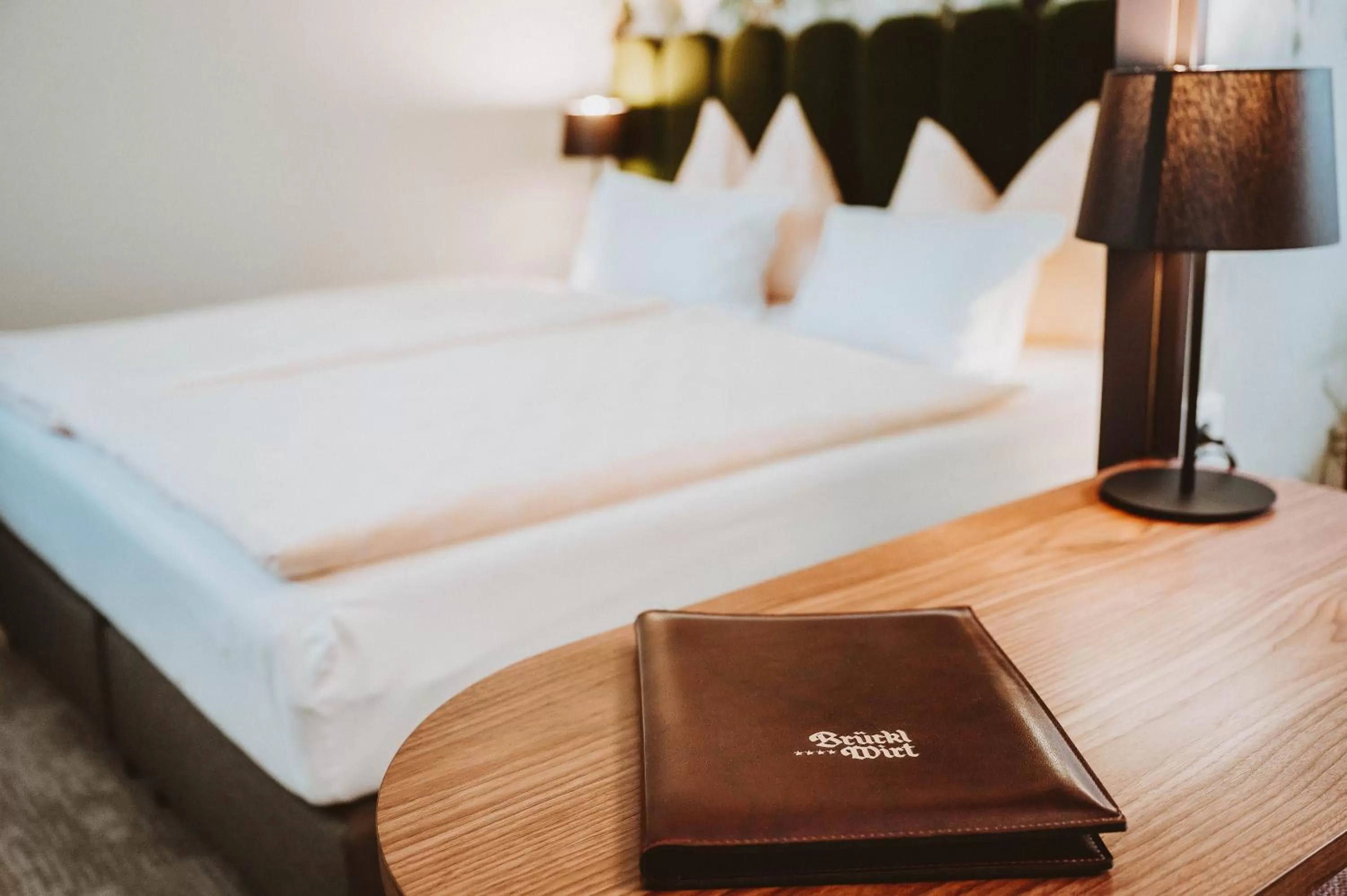 Bed in Hotel Brücklwirt