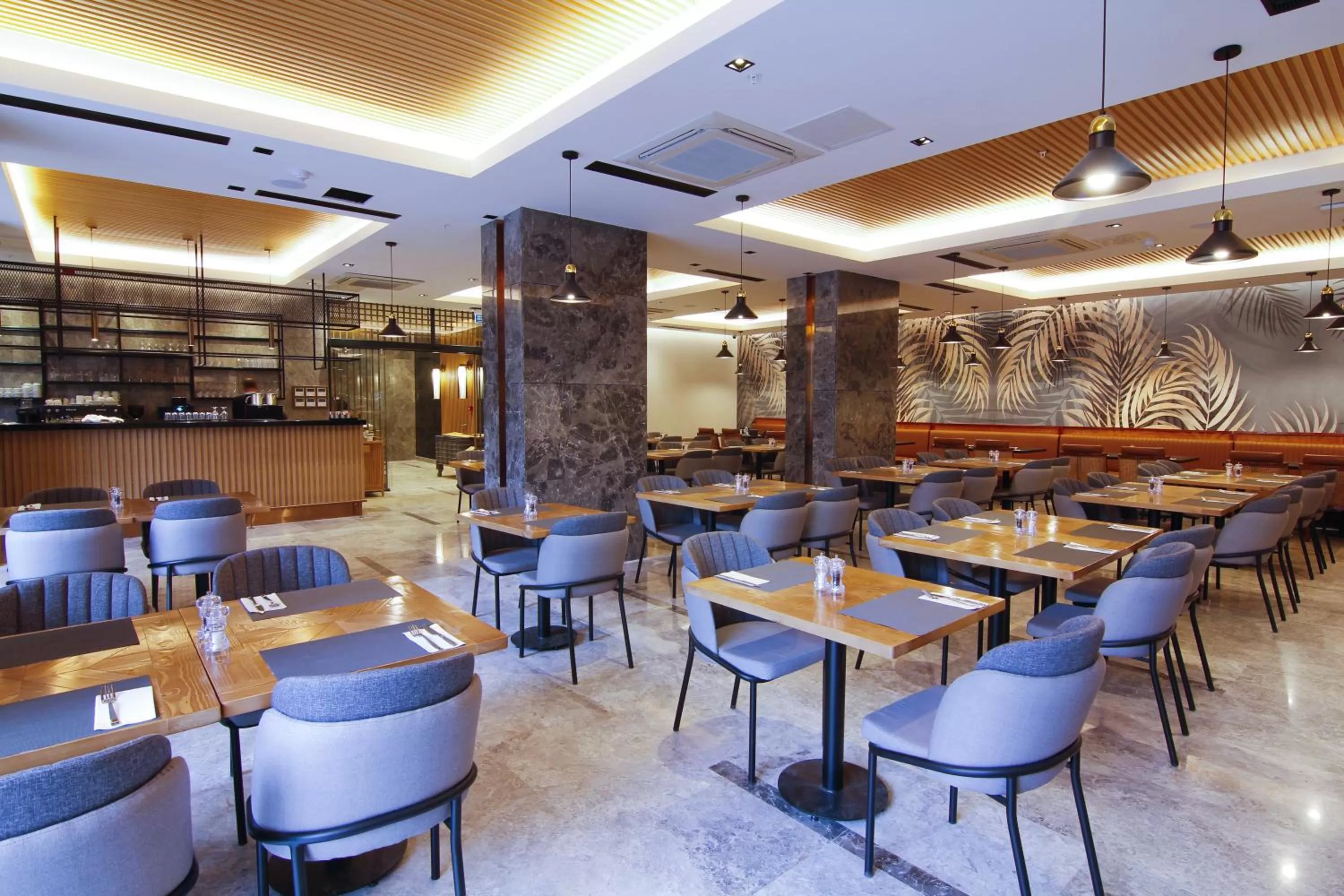 Restaurant/places to eat in Ramada Plaza Sultanahmet