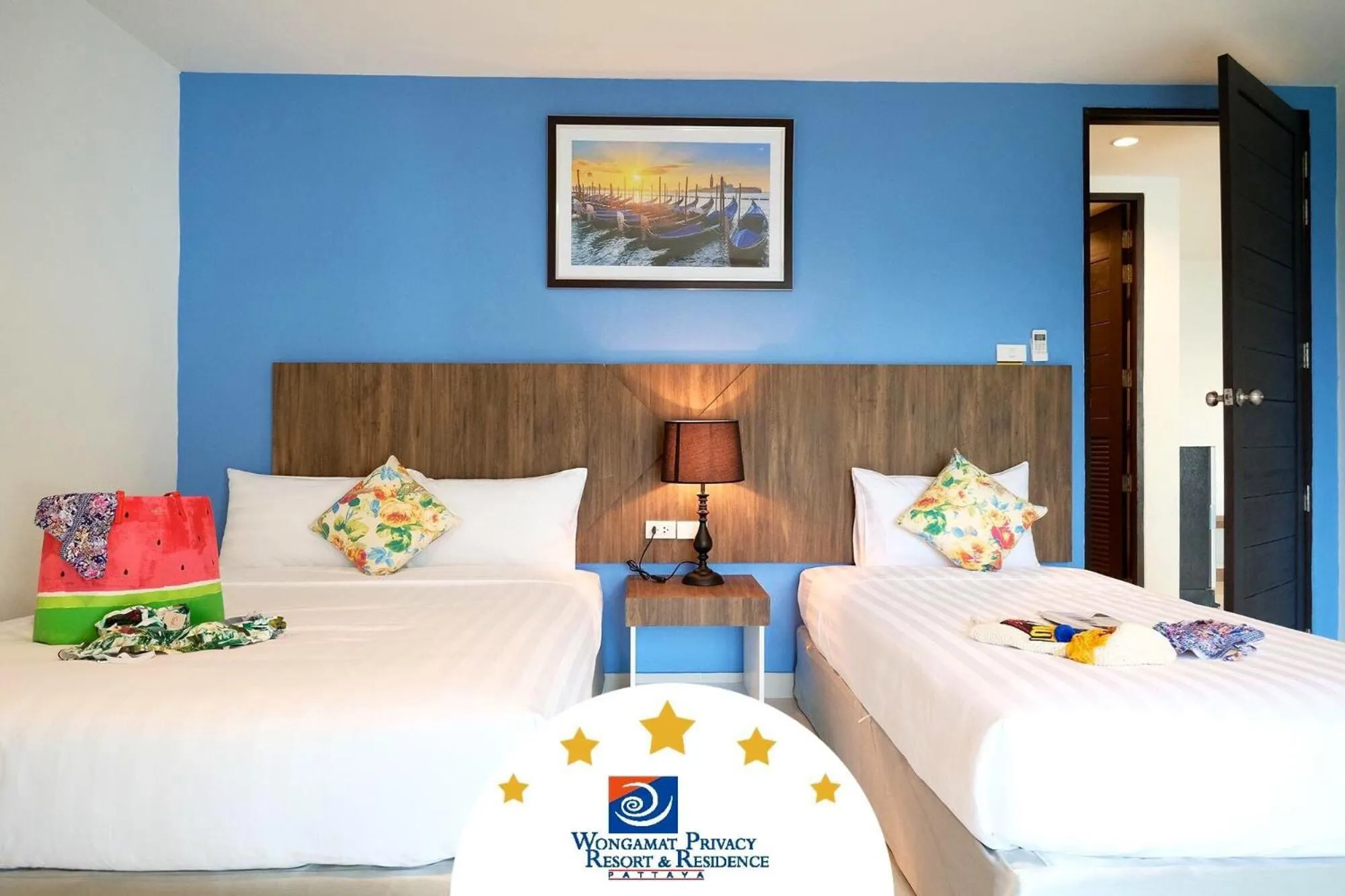 Bedroom, Bed in Wongamat Privacy Residence, Pattaya