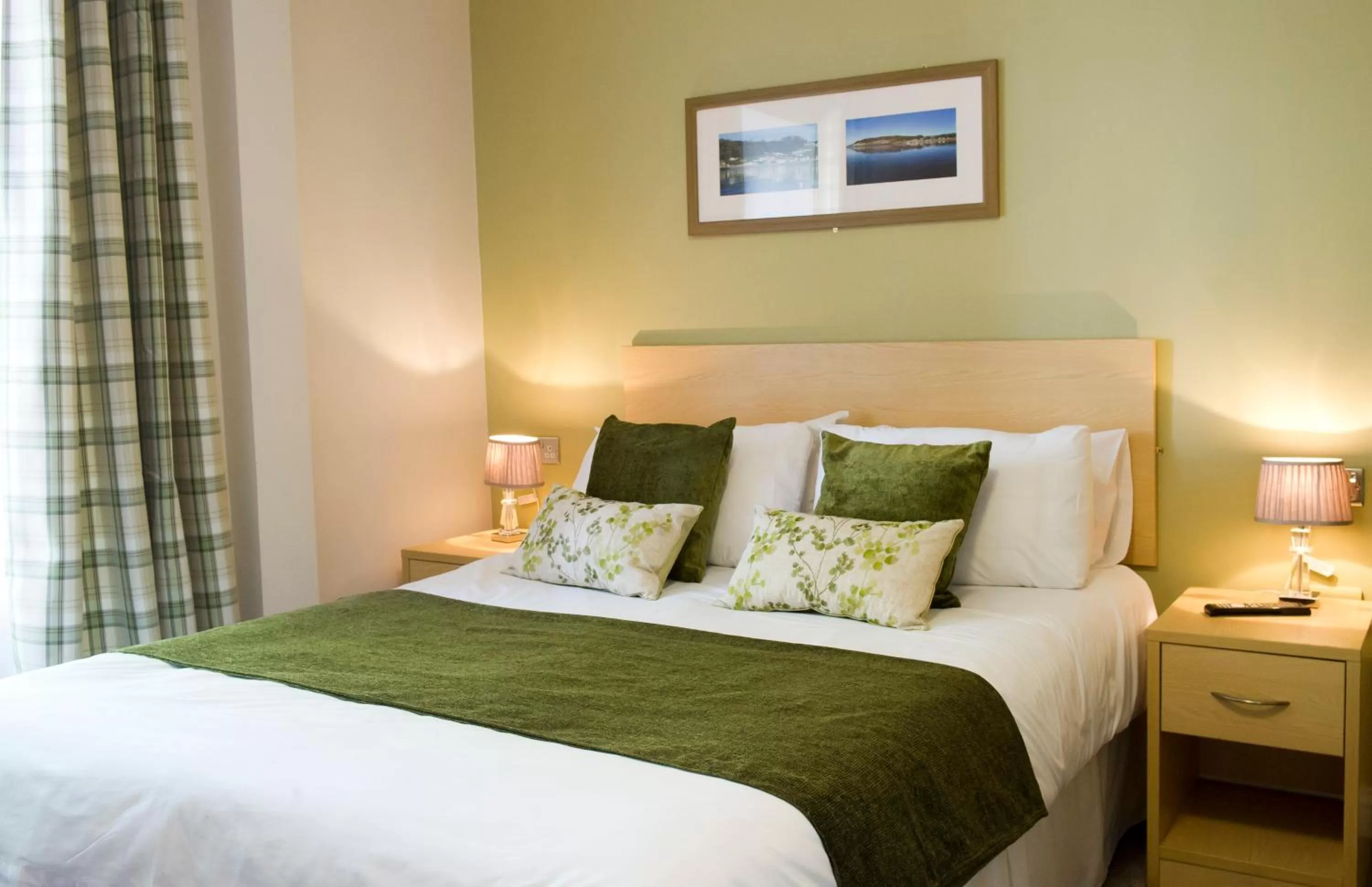 Rose and Crown Hotel