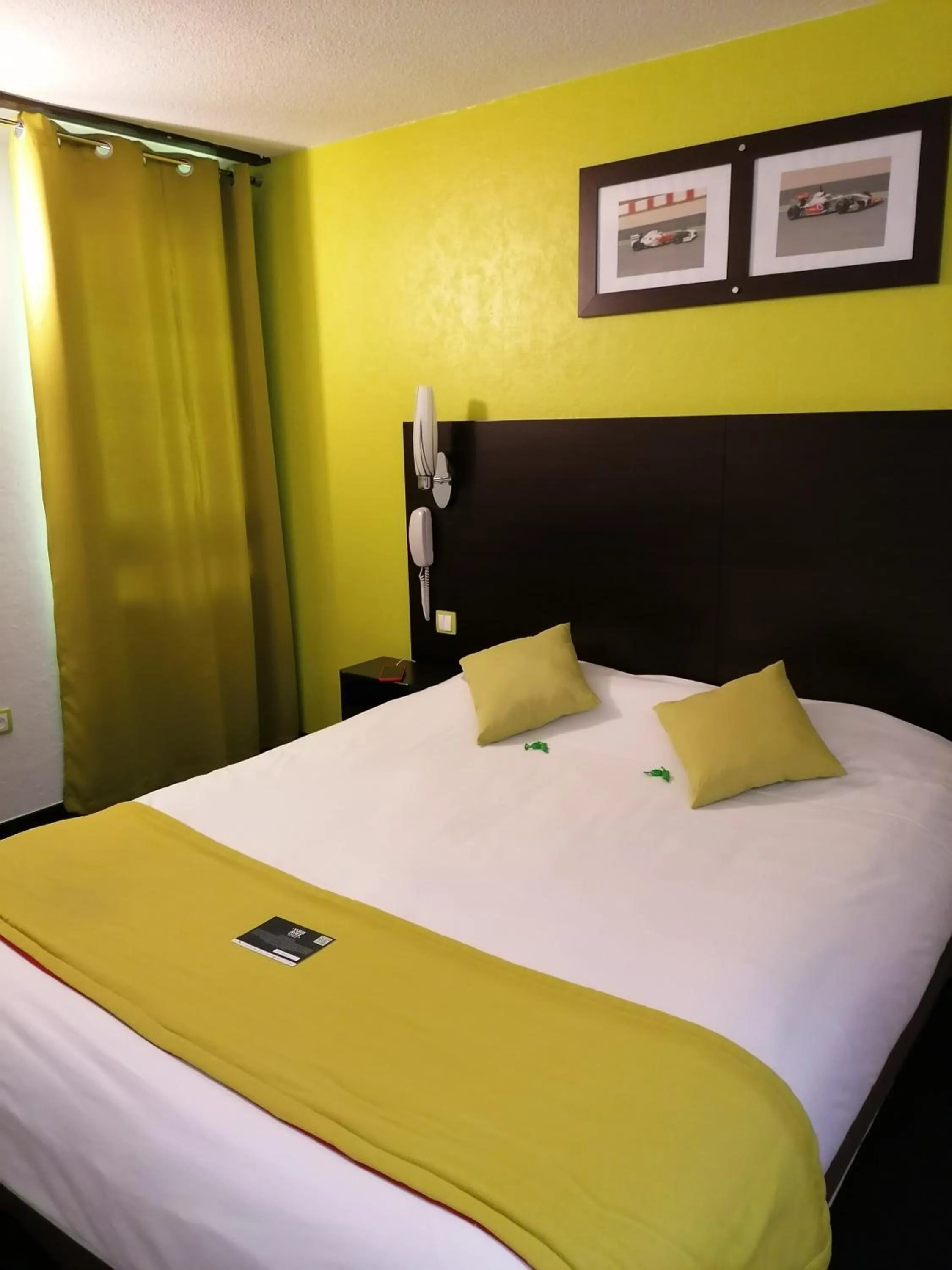 Bedroom, Bed in Enzo Hotels Vierzon by Kyriad Direct