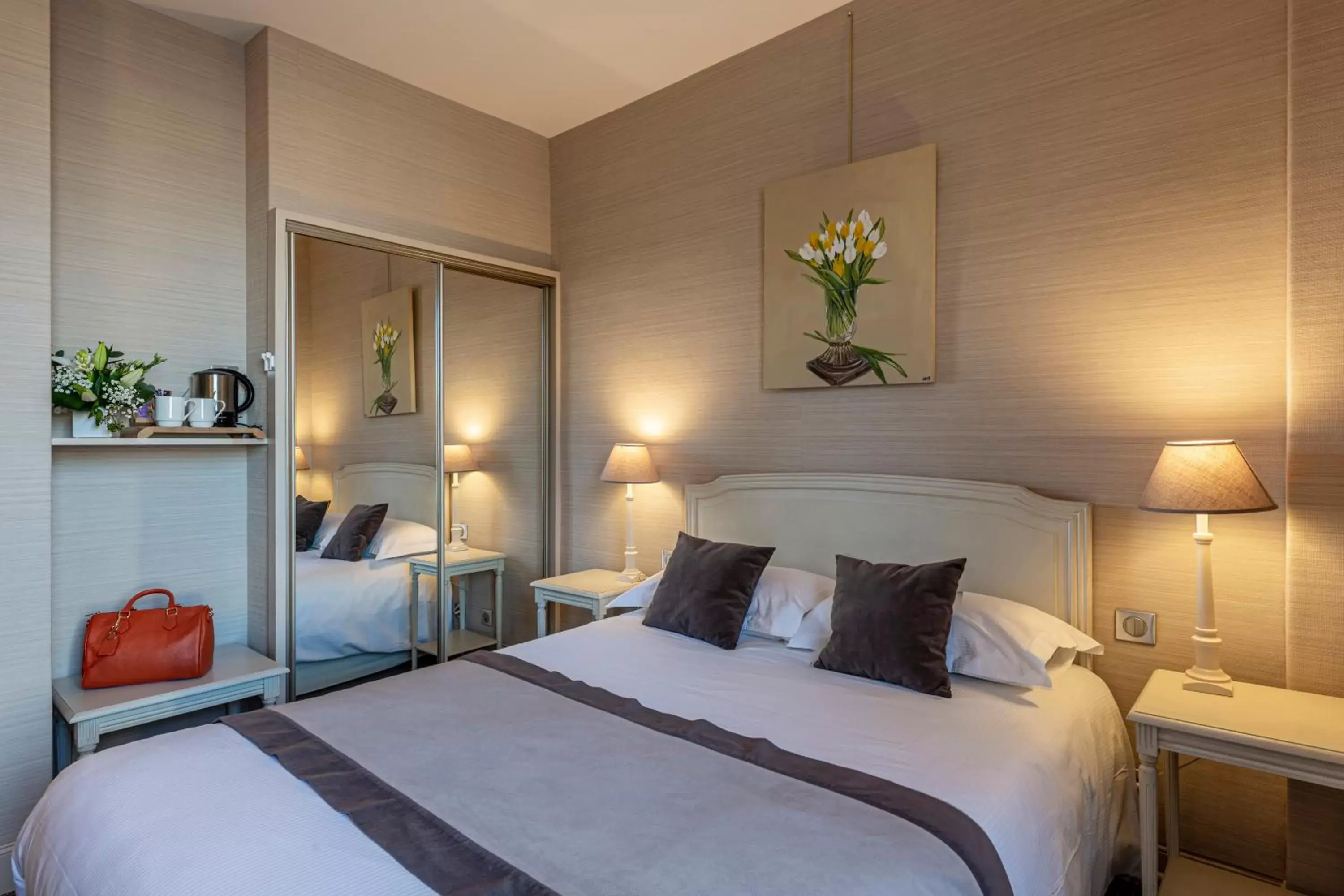 Standard Double Room - single occupancy in Best Western Grand Hotel de Bordeaux Standard Double Room - single occupancy in Best Western Grand Hotel de Bordeaux