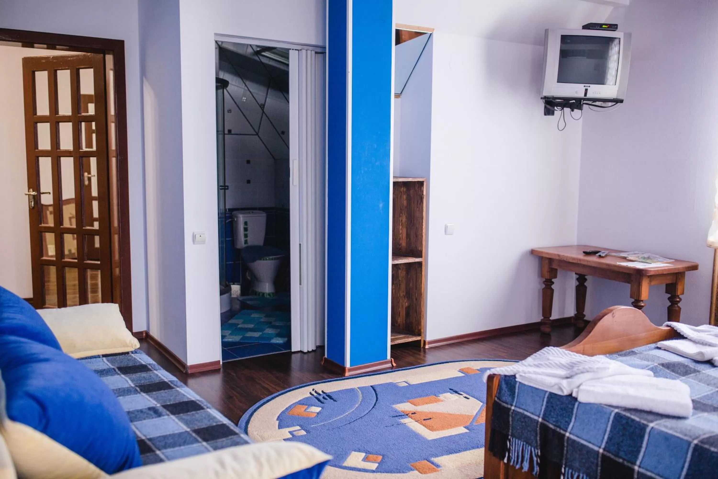 Bed in Kolyba Opryshkiv