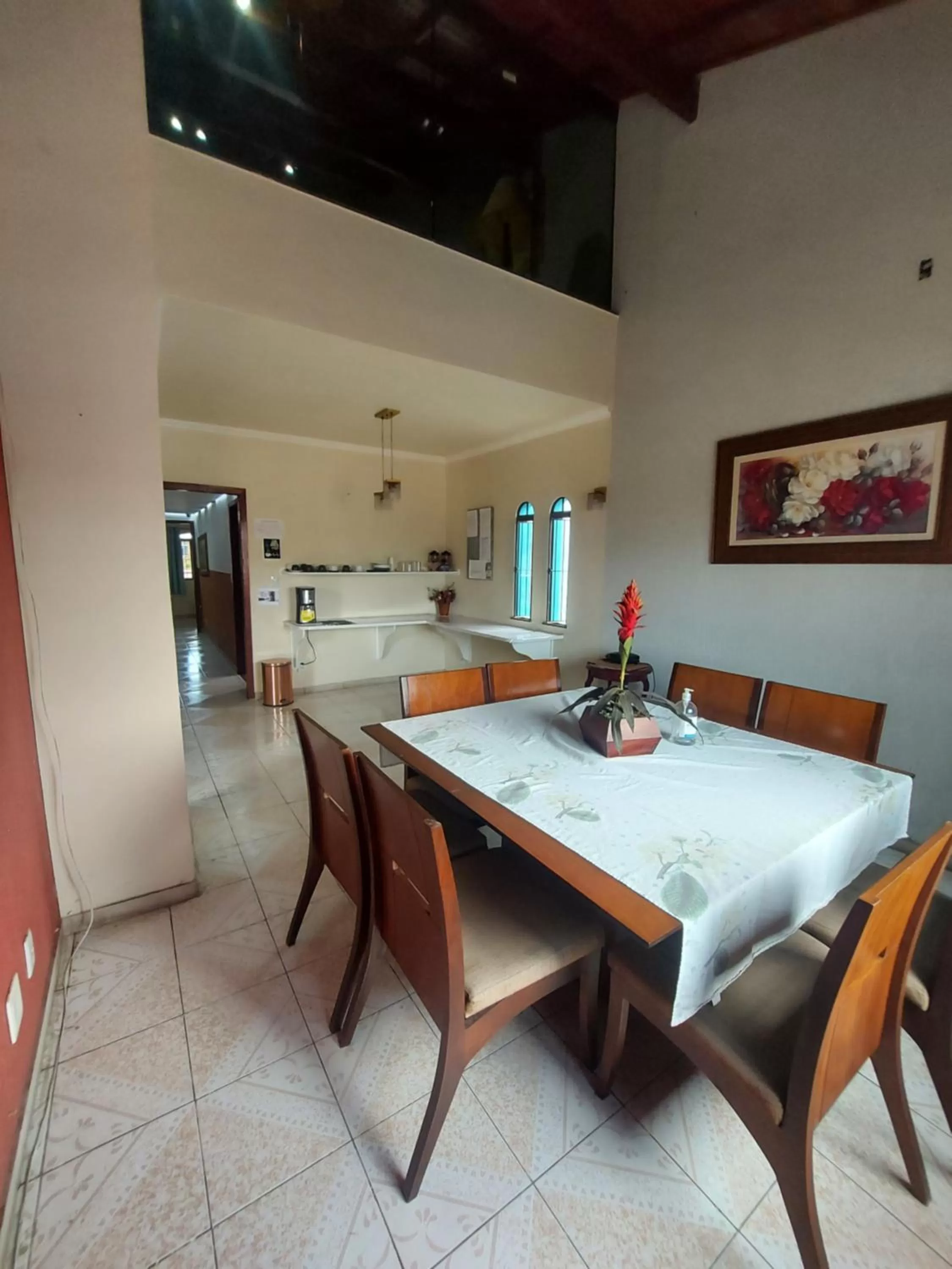 Dining area in Pousada Casa Familia