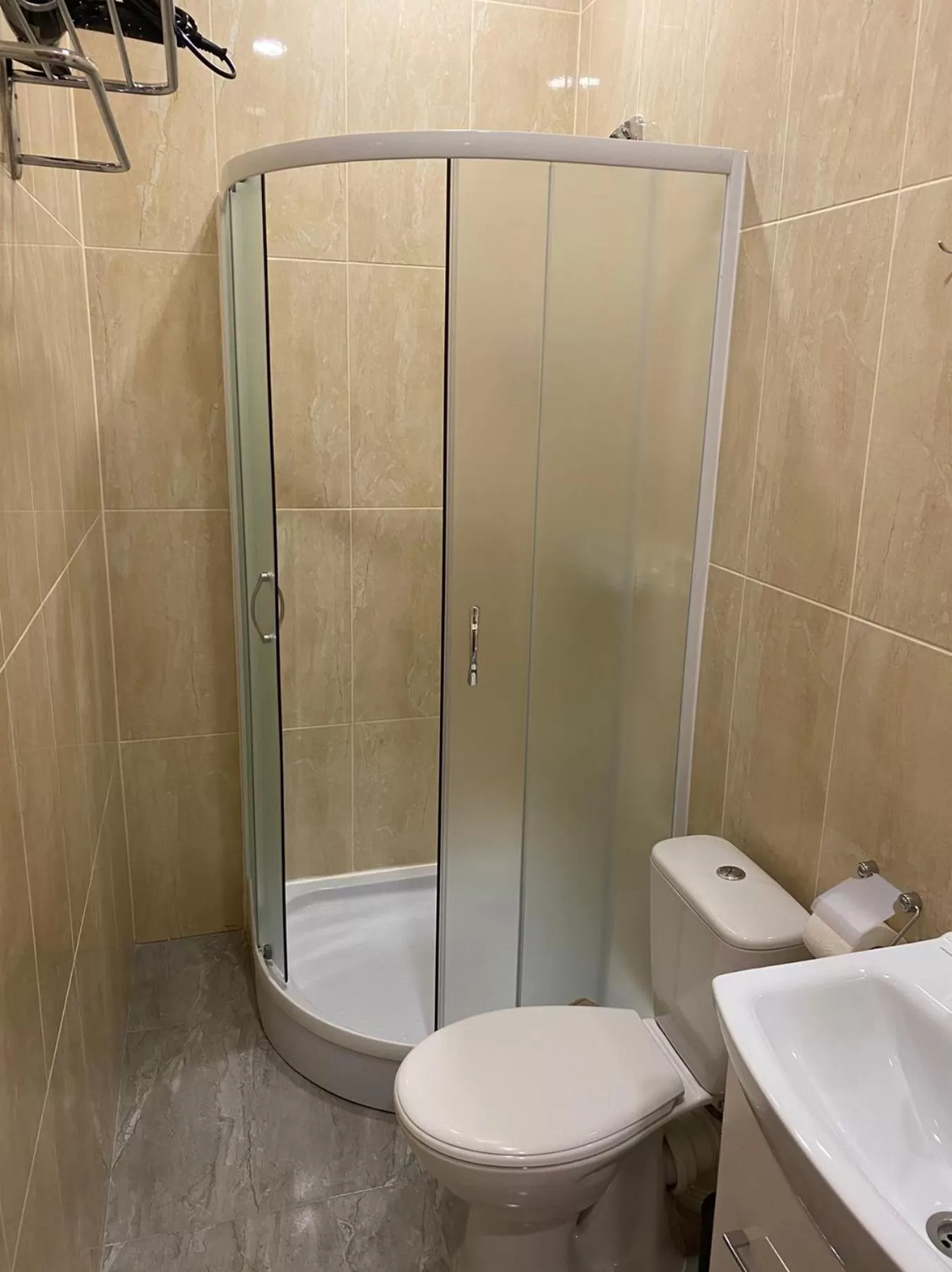 Shower, Bathroom in Heart Kyiv Apart-Hotel