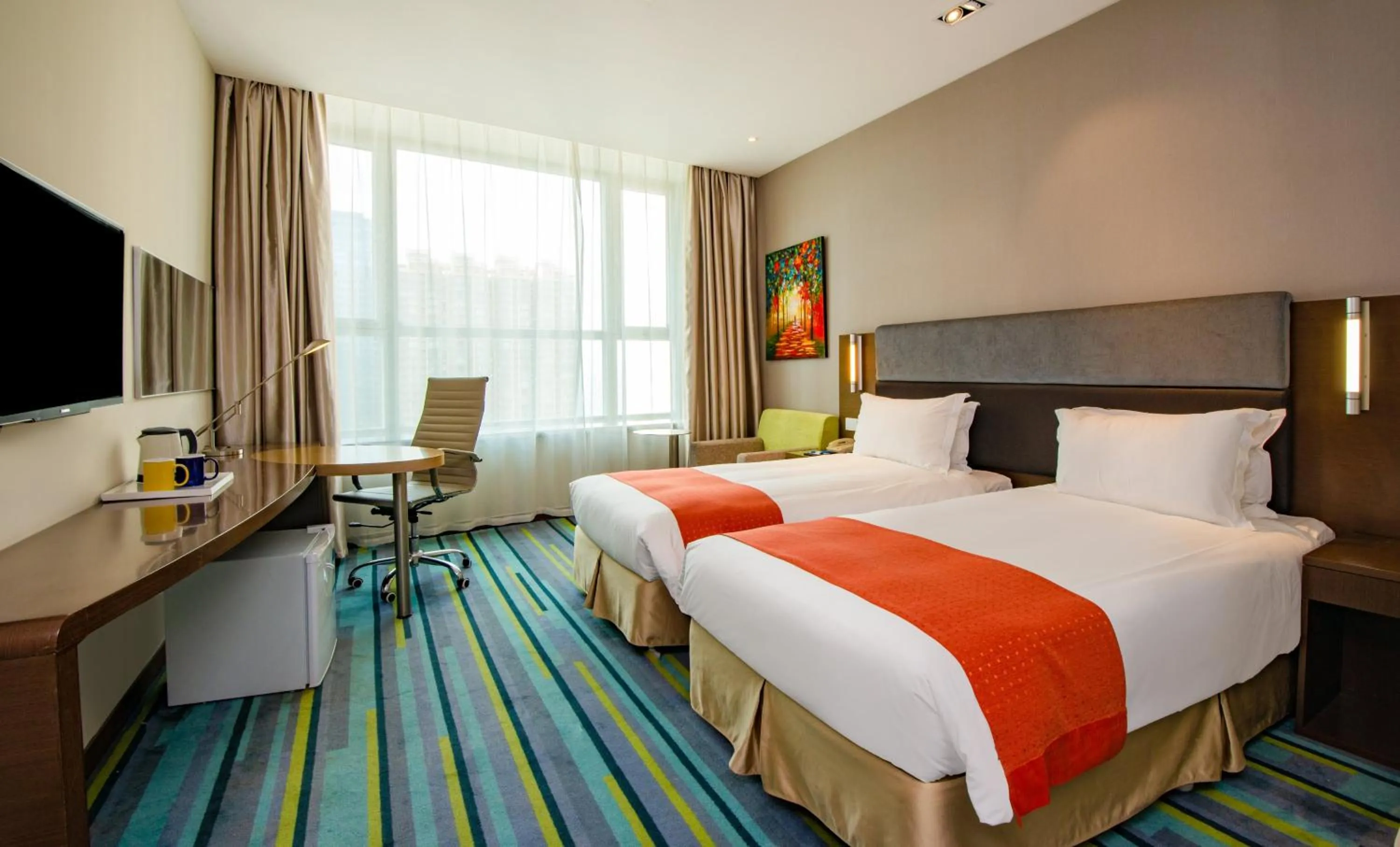 Photo of the whole room in Holiday Inn Express Weihai Hi-Tech Zone by IHG