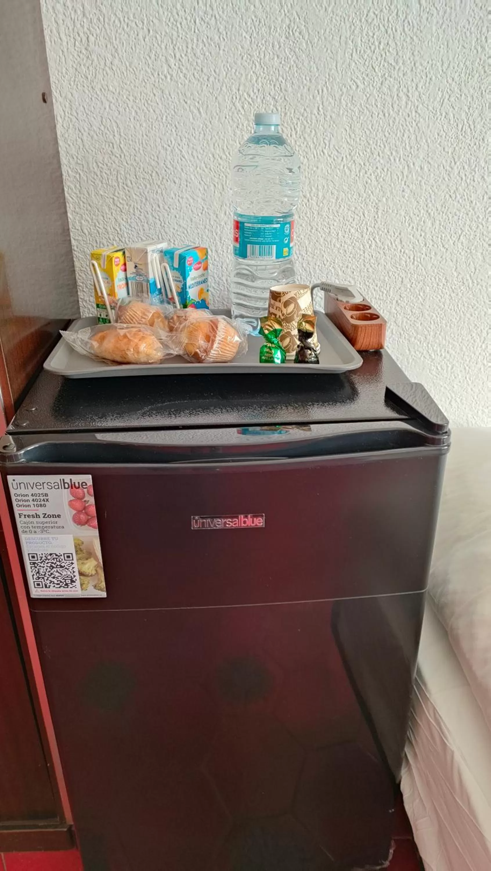 Breakfast in Pensión Benavente AP-7 3min coche Playa 5 min Self check-in 24h