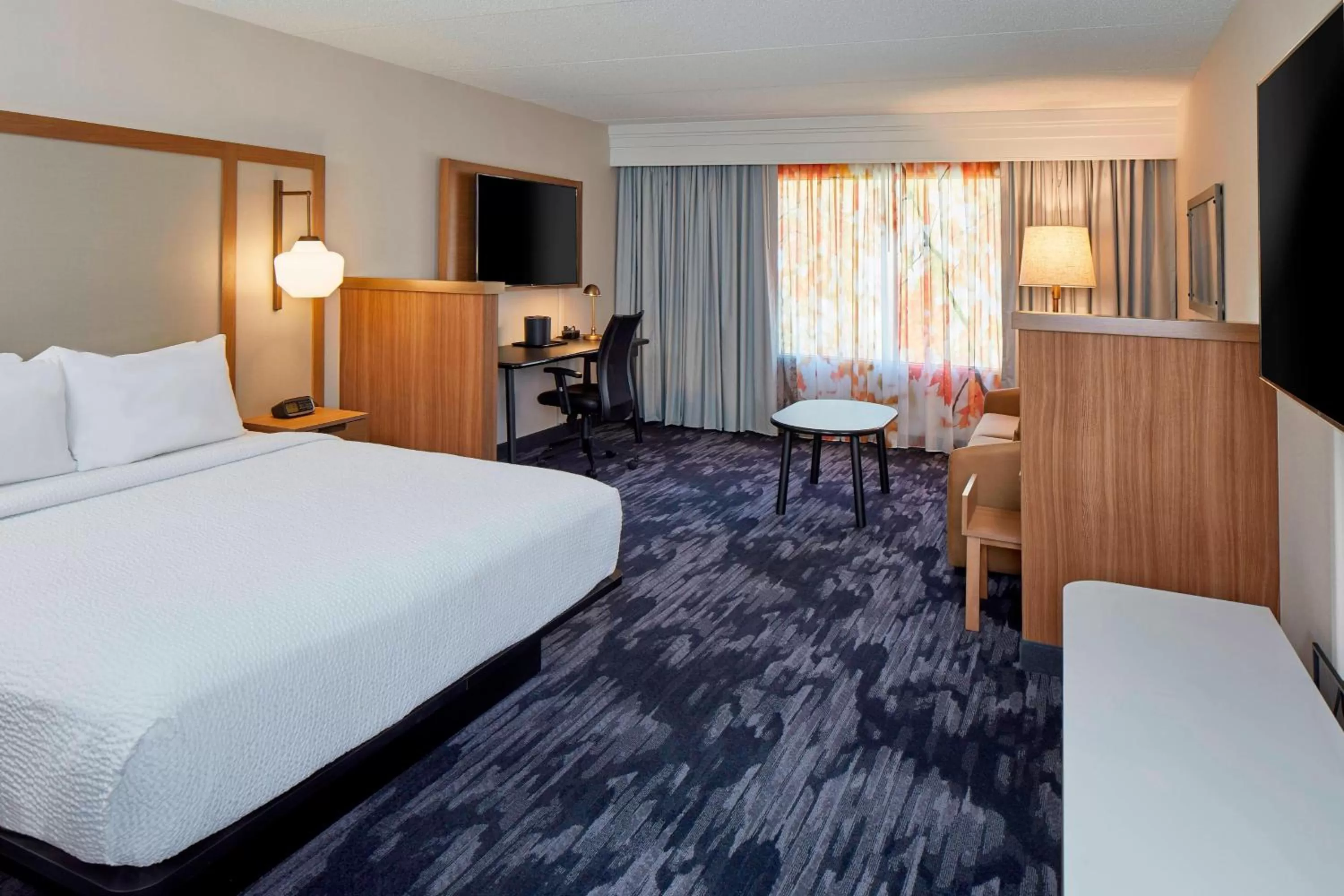 Bedroom, Bed in Fairfield Inn & Suites by Marriott Albany Airport