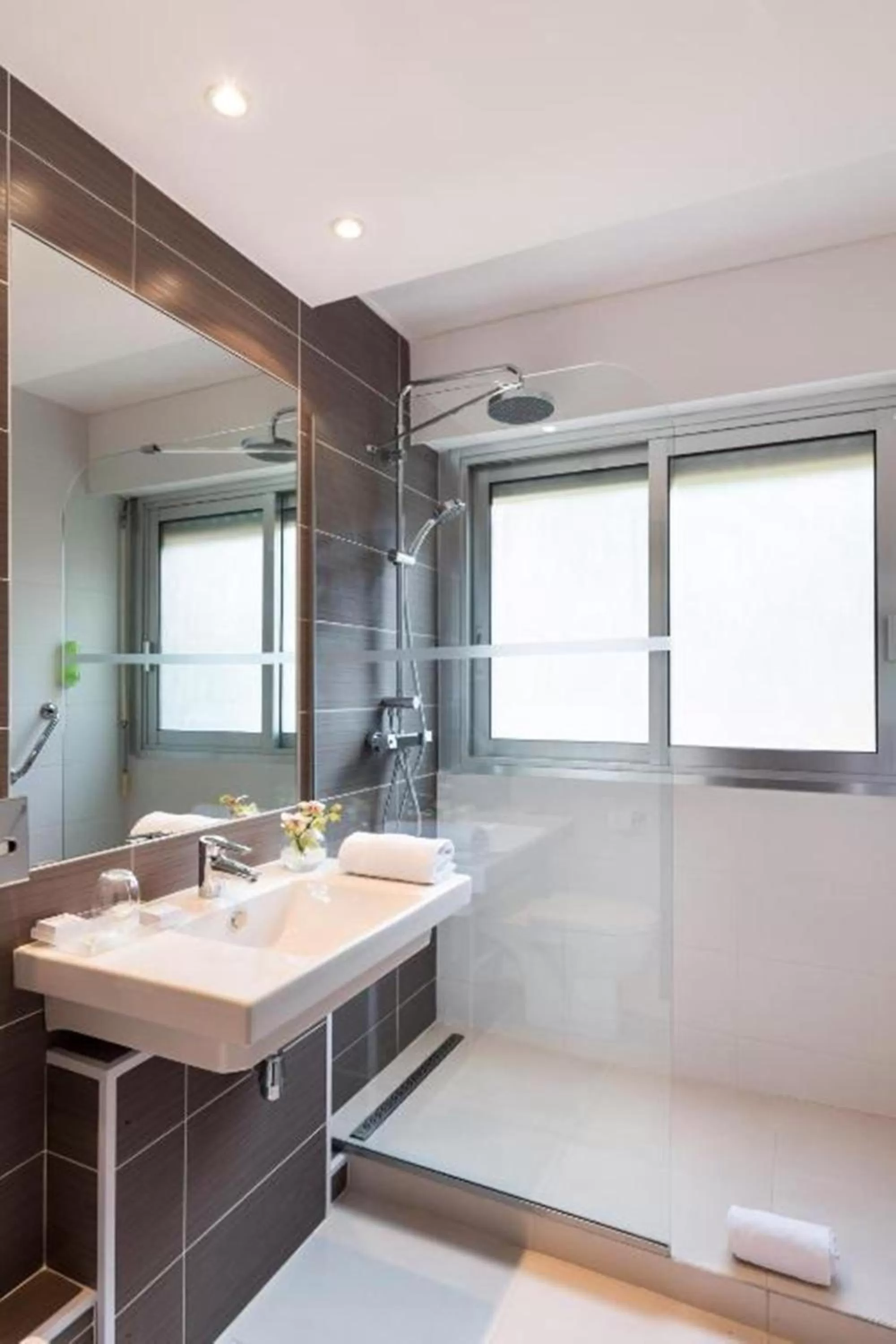 Bathroom in Best Western Hotel Mediterranee Menton