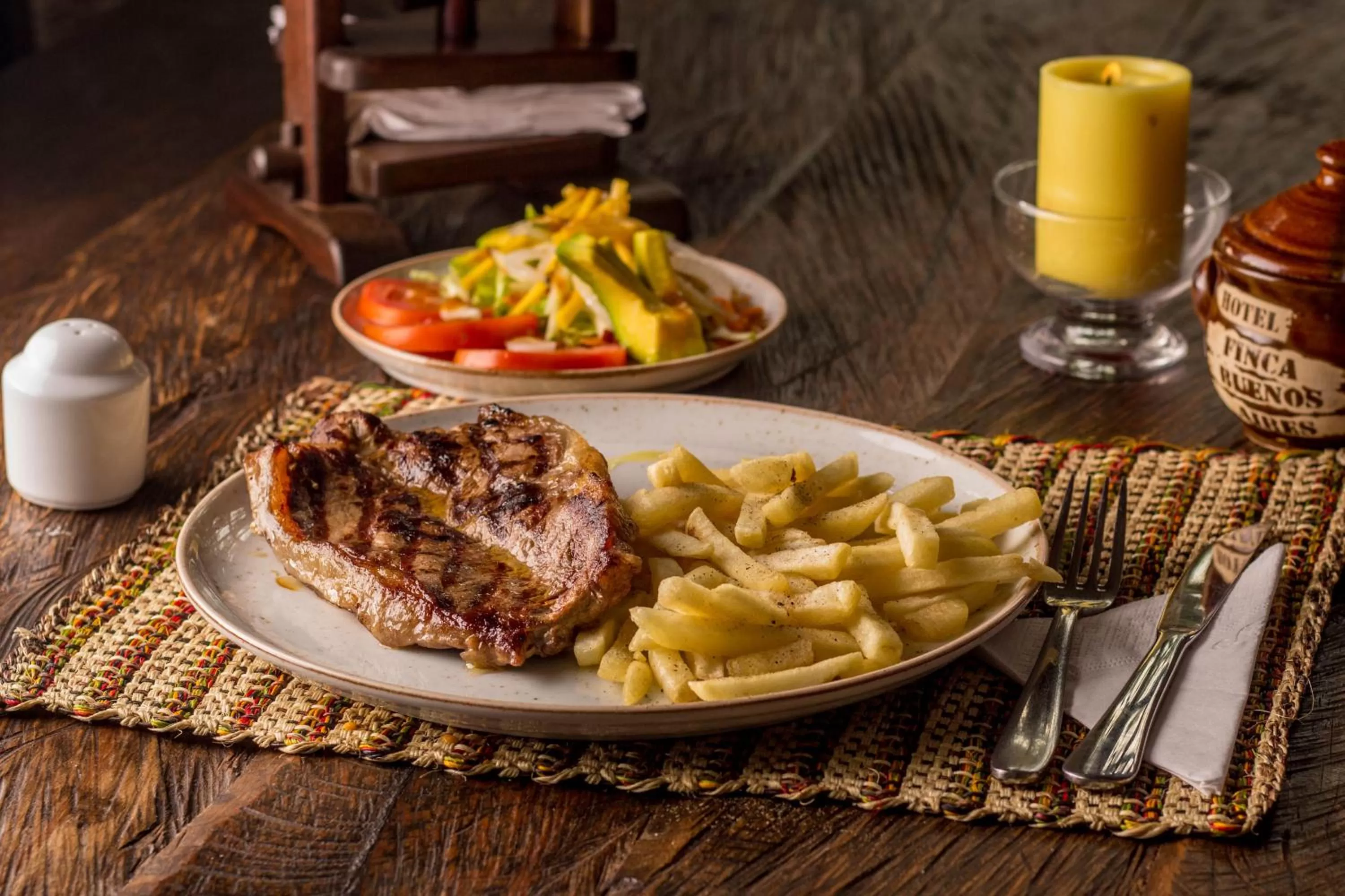 Restaurant/places to eat in Hotel Buenosaires Barichara