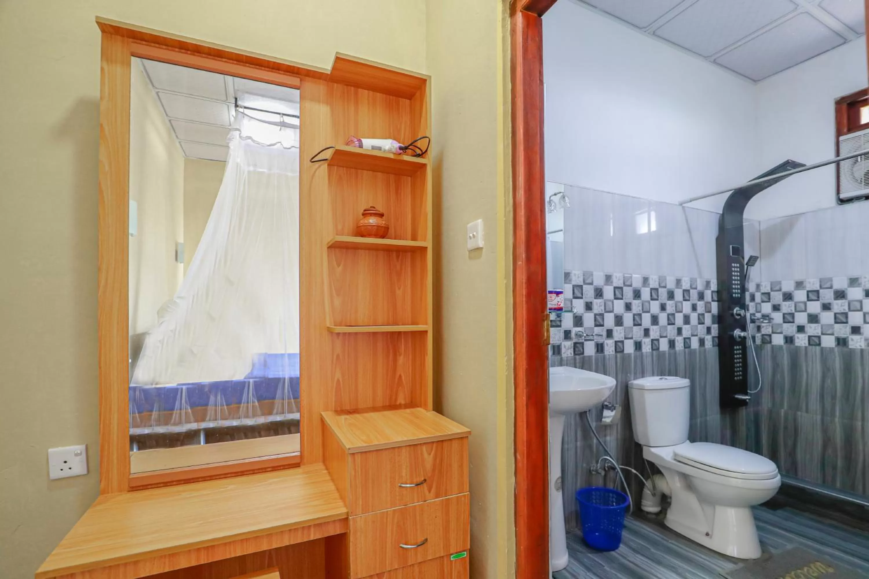 Bathroom in Zircon Ella