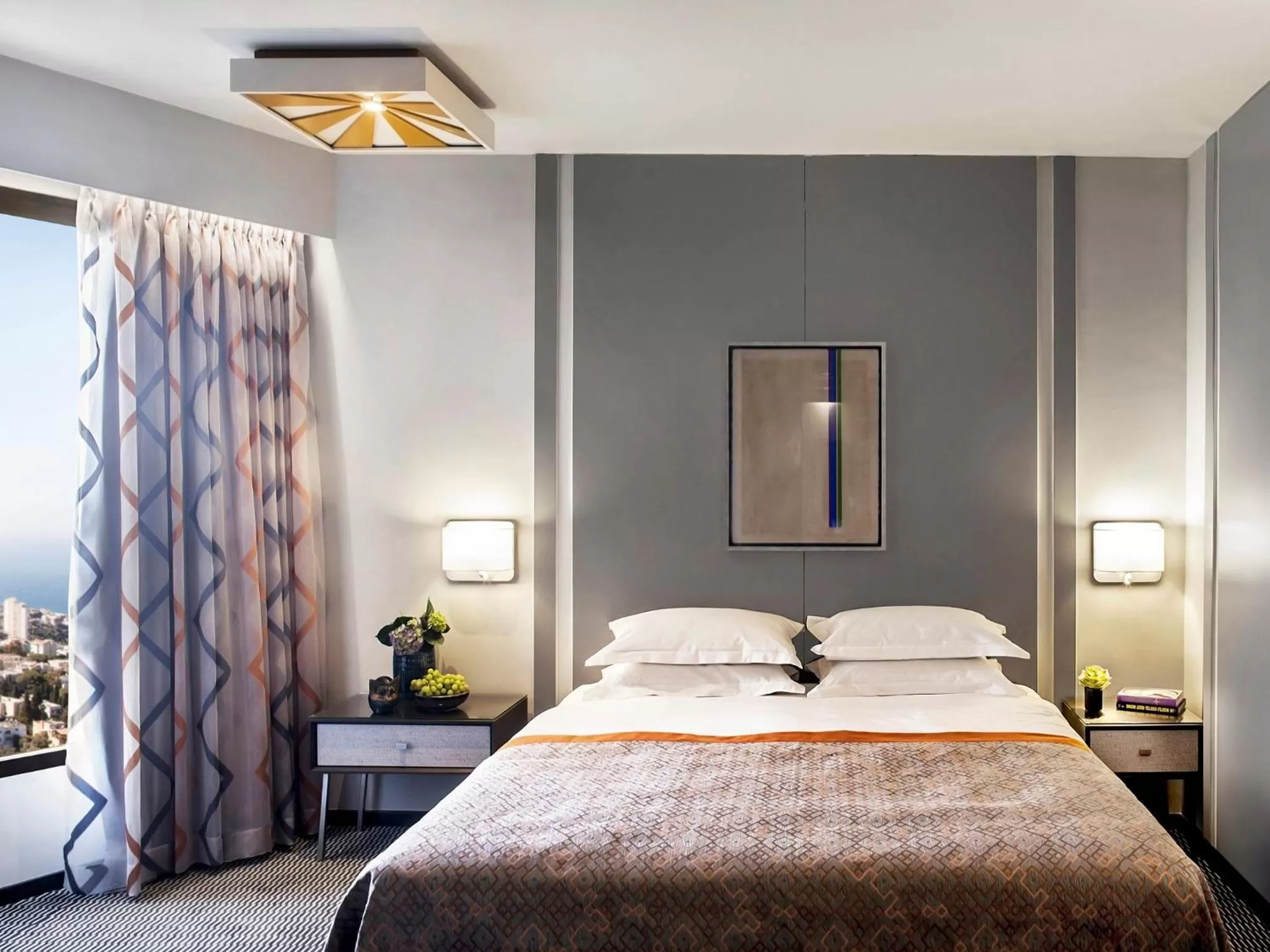 Bedroom, Bed in Dan Panorama Haifa Hotel