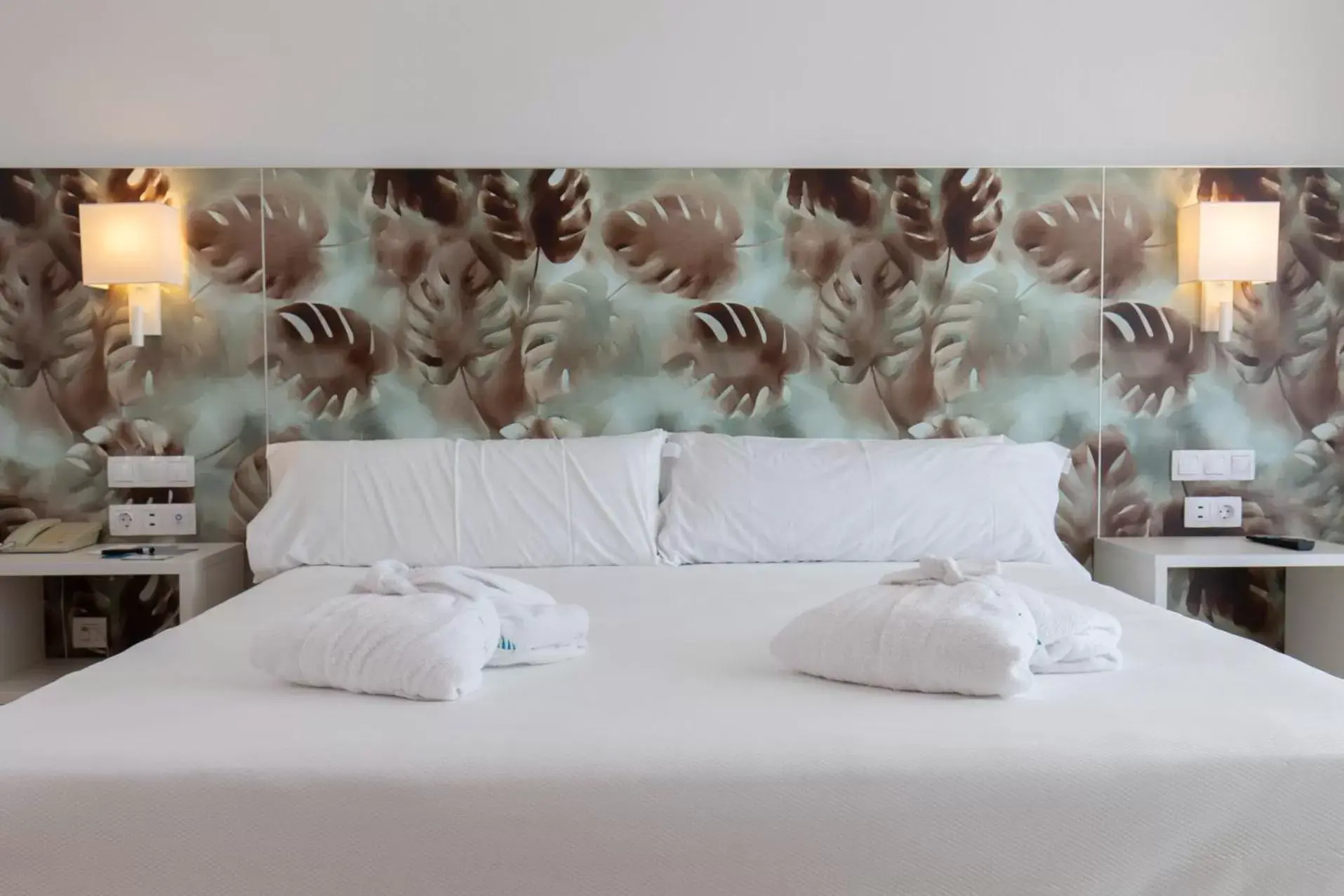 Corner Double Room (1 Adult) in Hotel BCL Levante Club & Spa 4 Sup - Only Adults Recomended Corner Double Room (1 Adult) in Hotel BCL Levante Club & Spa 4 Sup - Only Adults Recomended