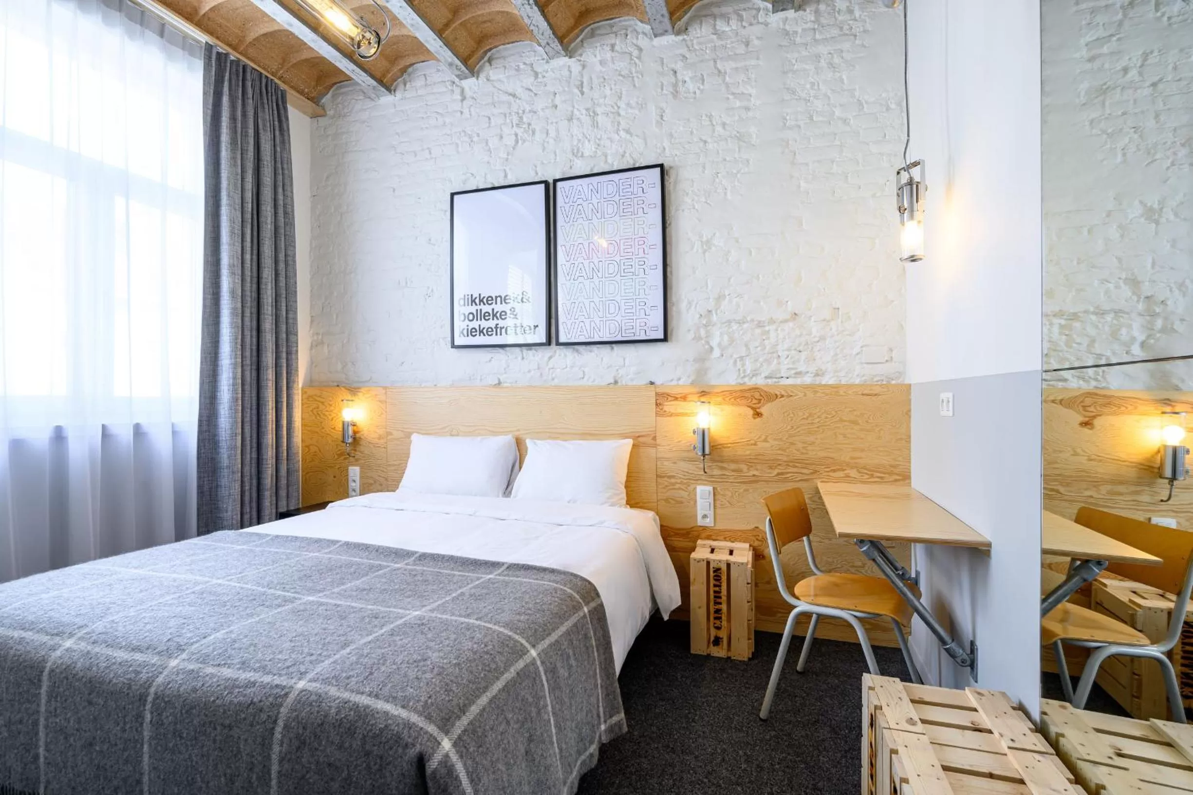 Photo of the whole room, Bed in Hotel La Grande Cloche