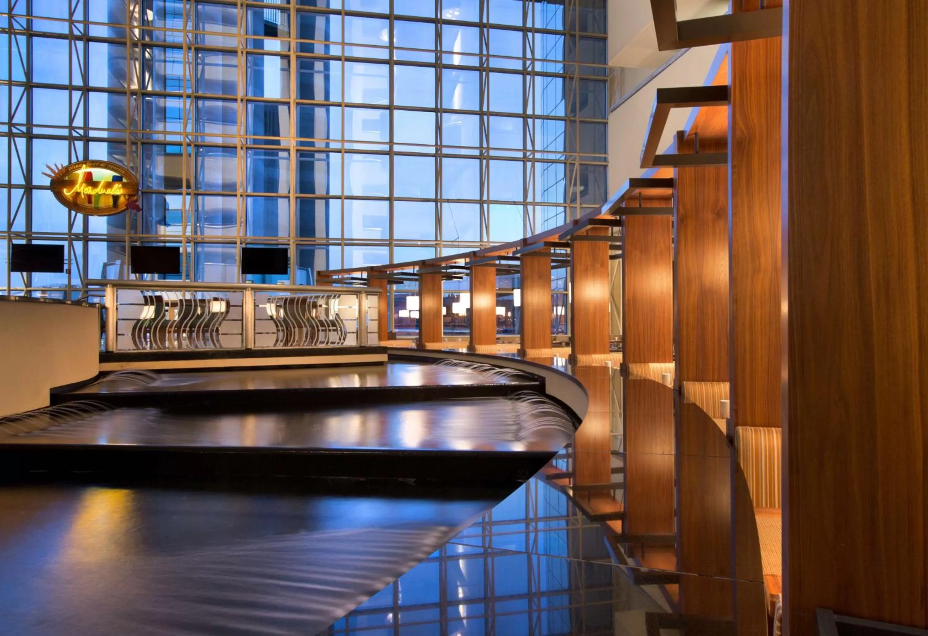 Restaurant/places to eat in Hyatt Regency Dallas