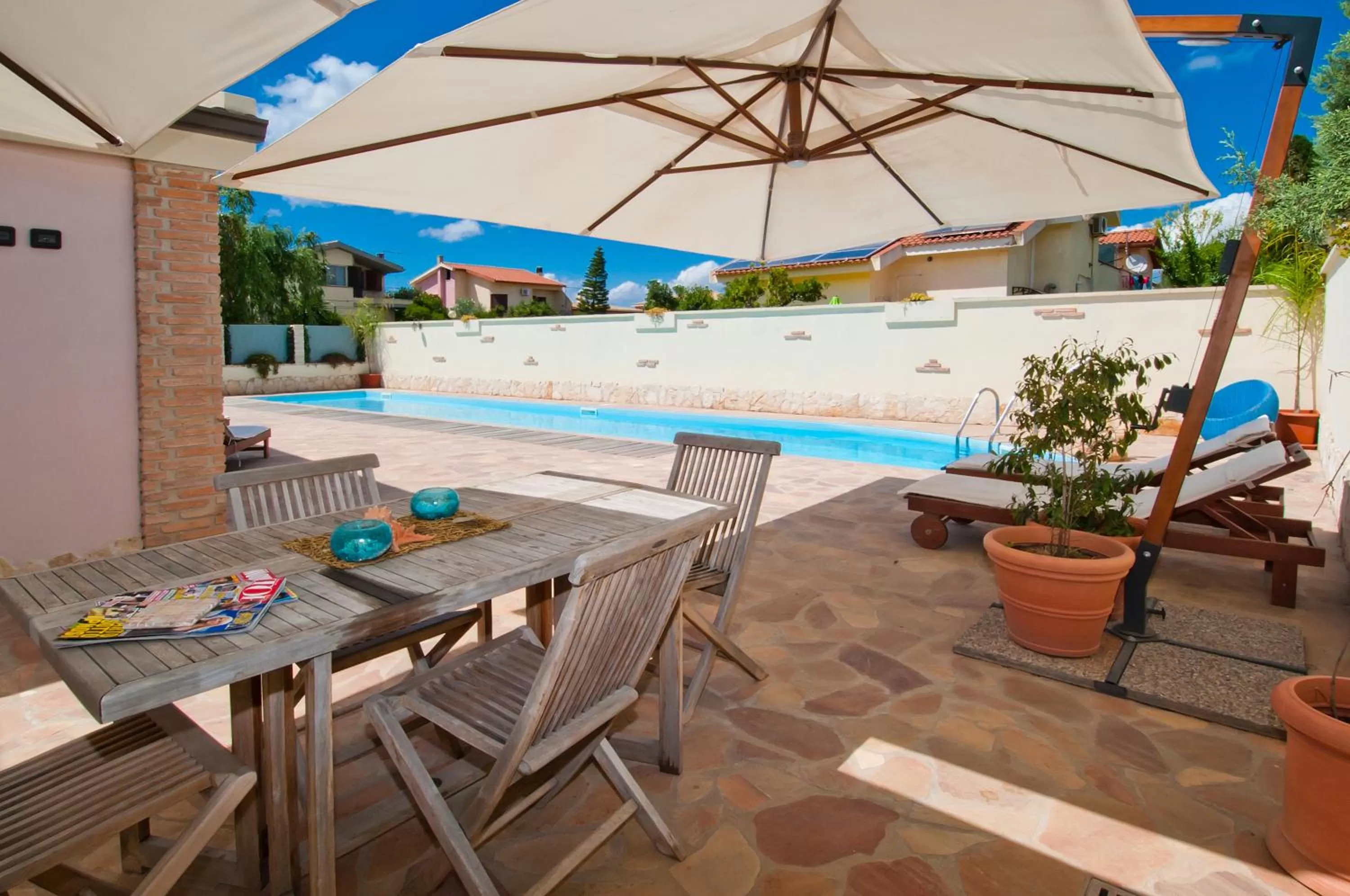 Swimming pool in Gentarrubia