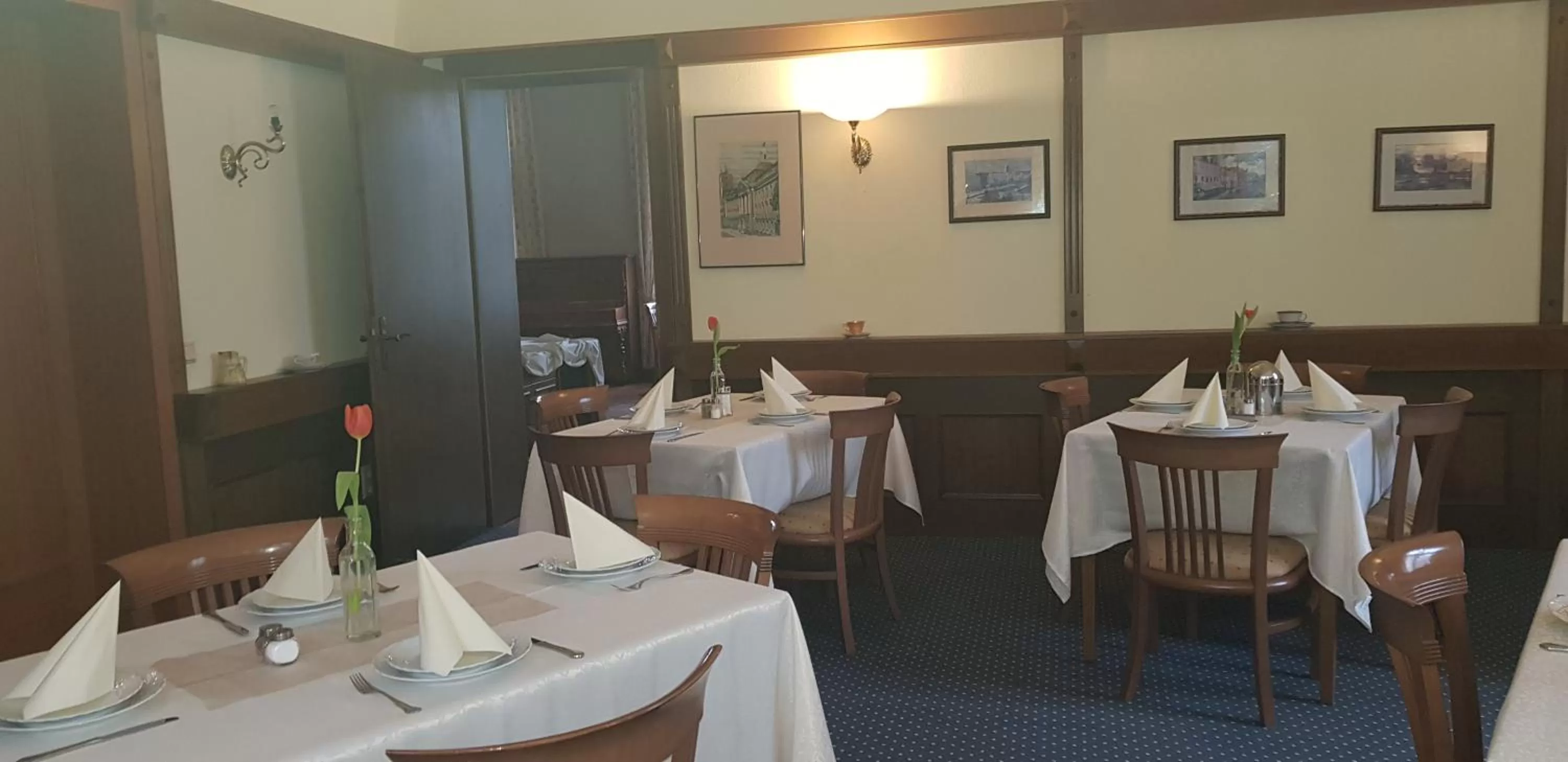 Breakfast in Hotel Altberesinchen