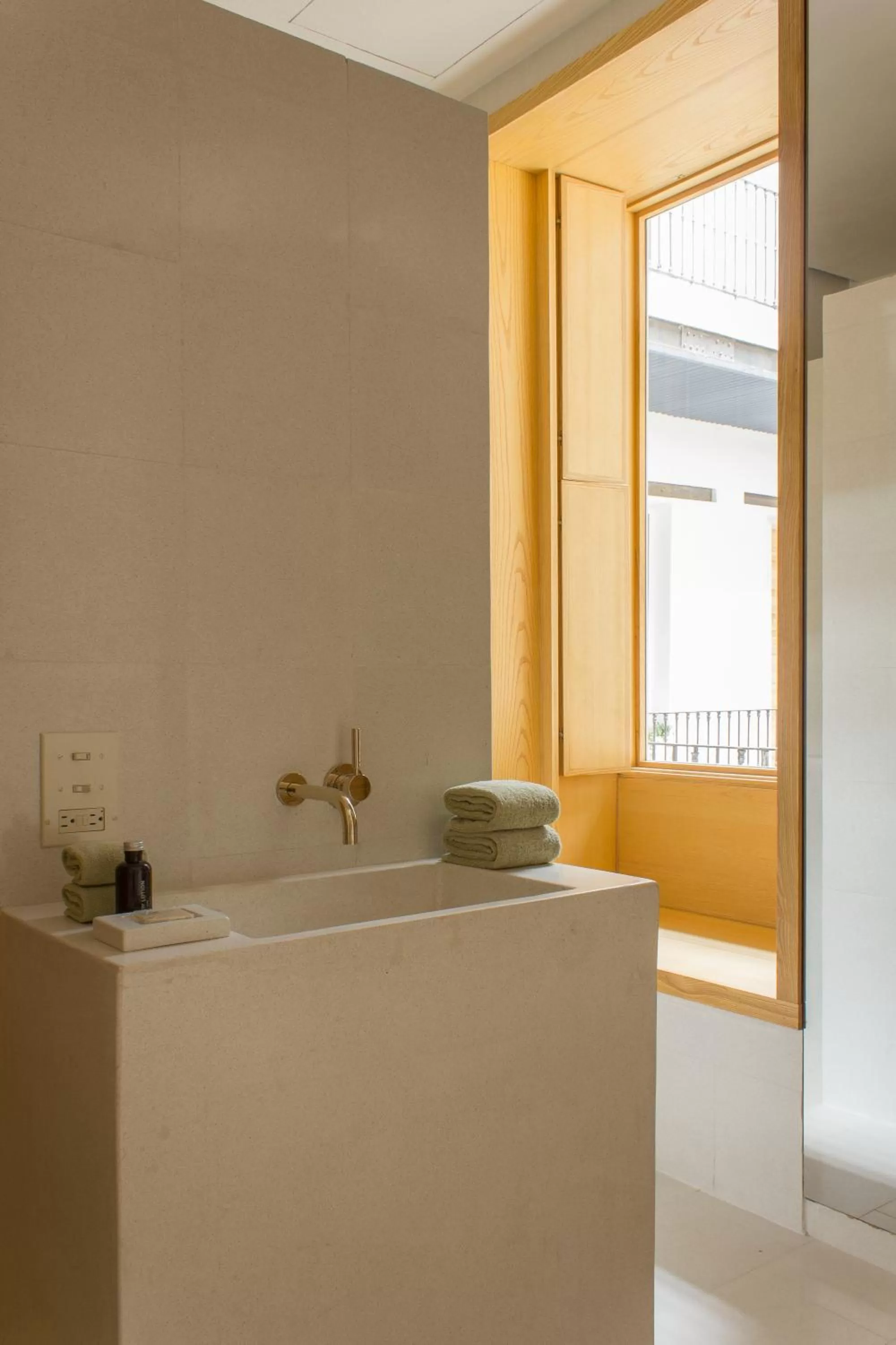 Bathroom in Círculo Mexicano, a Member of Design Hotels