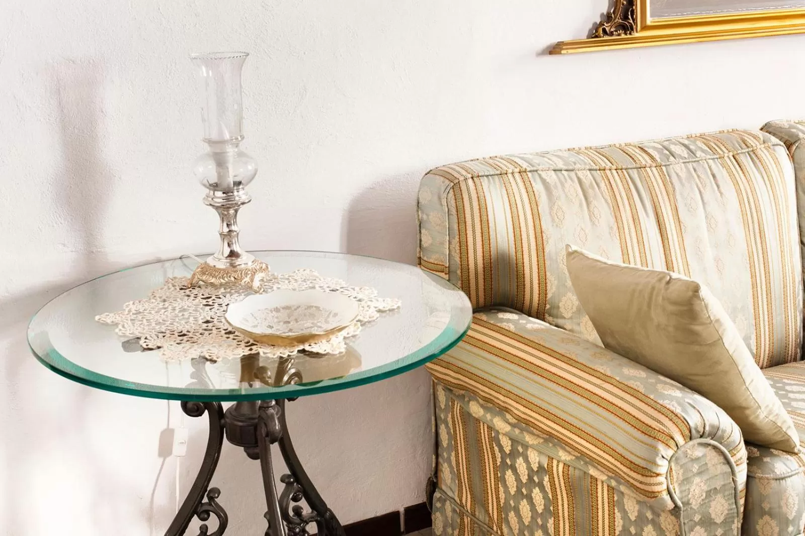 Decorative detail in Residenza D'Epoca Palazzo Buonaccorsi