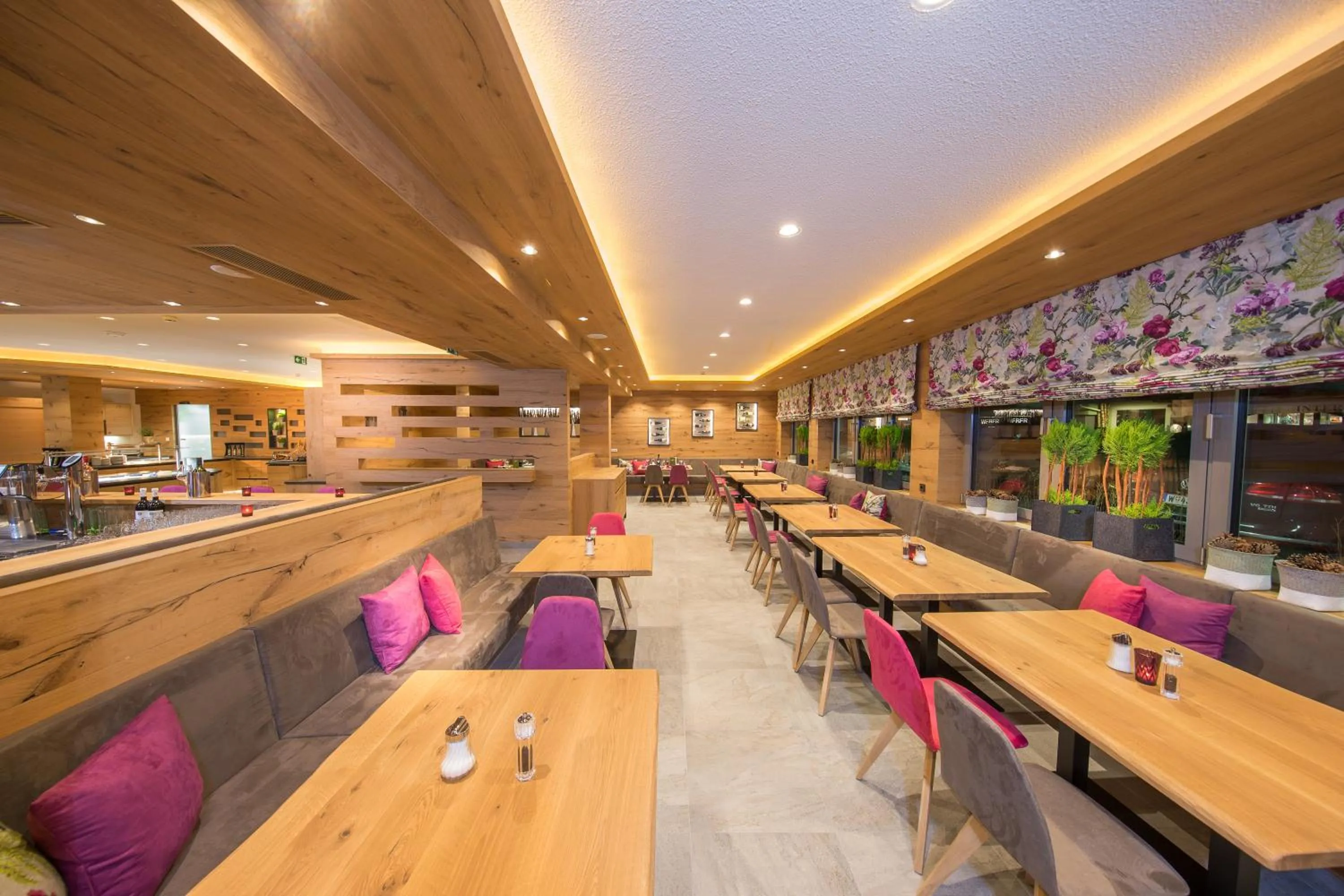 Buffet breakfast in Hotel Grüner Baum