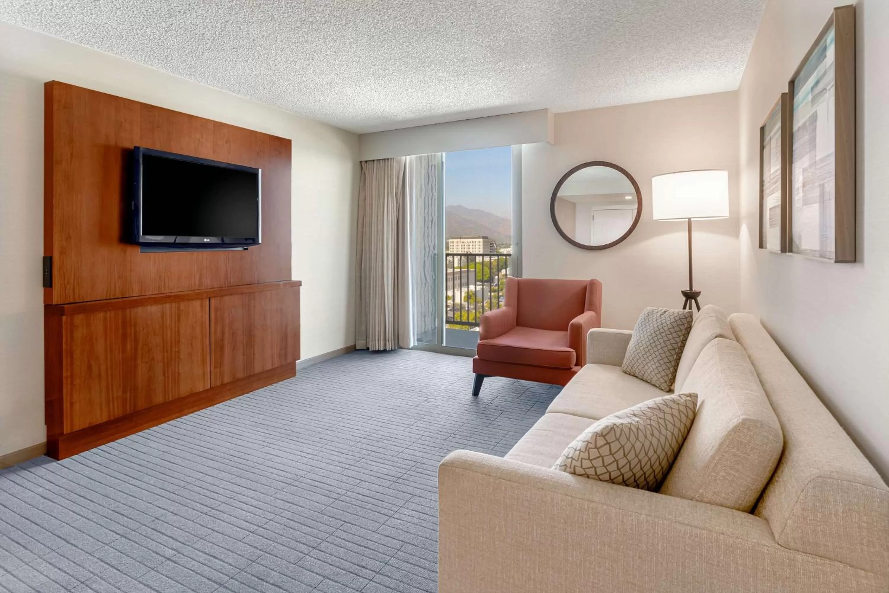 Living room in Hilton Pasadena