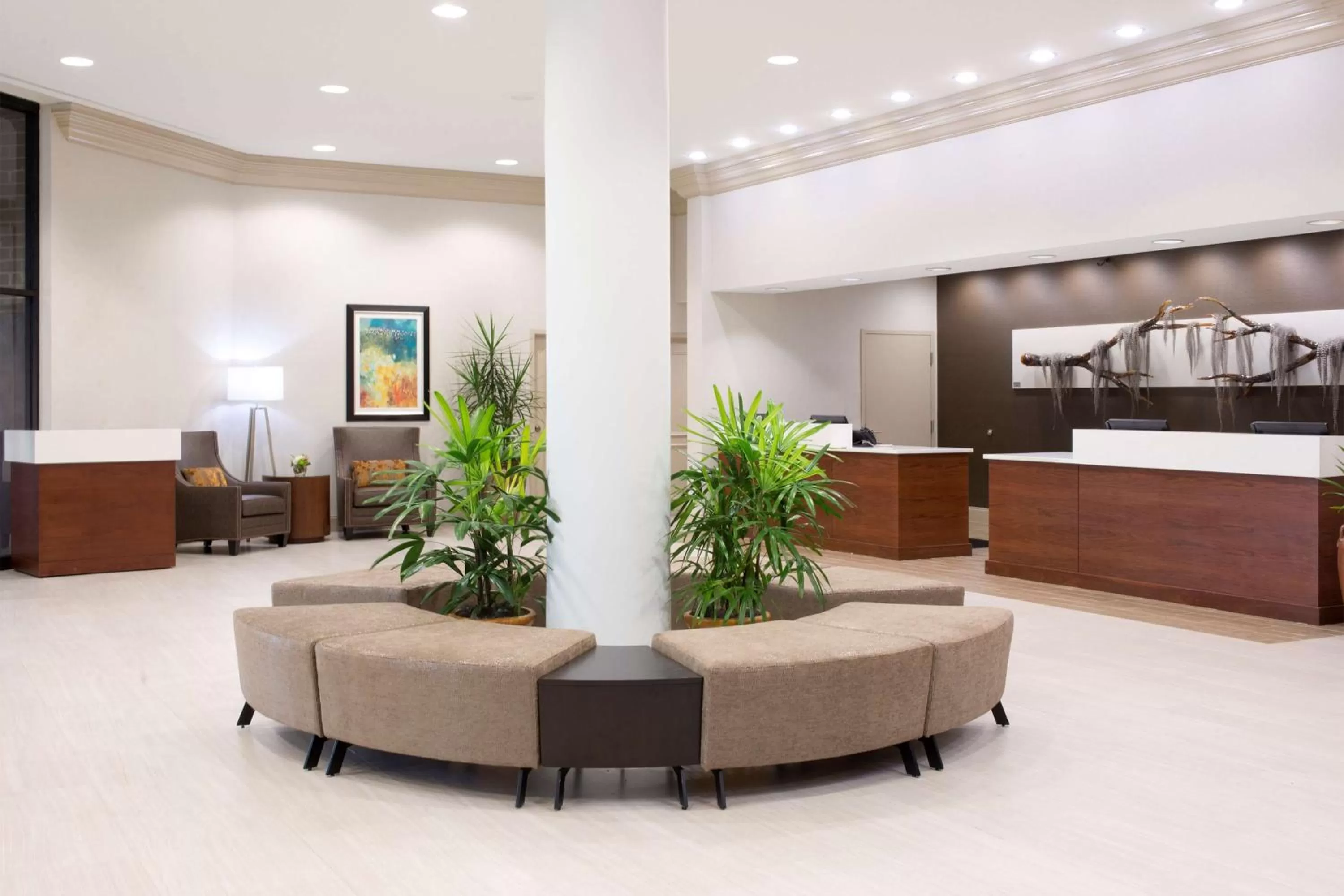 Lobby or reception in DoubleTree by Hilton Lafayette