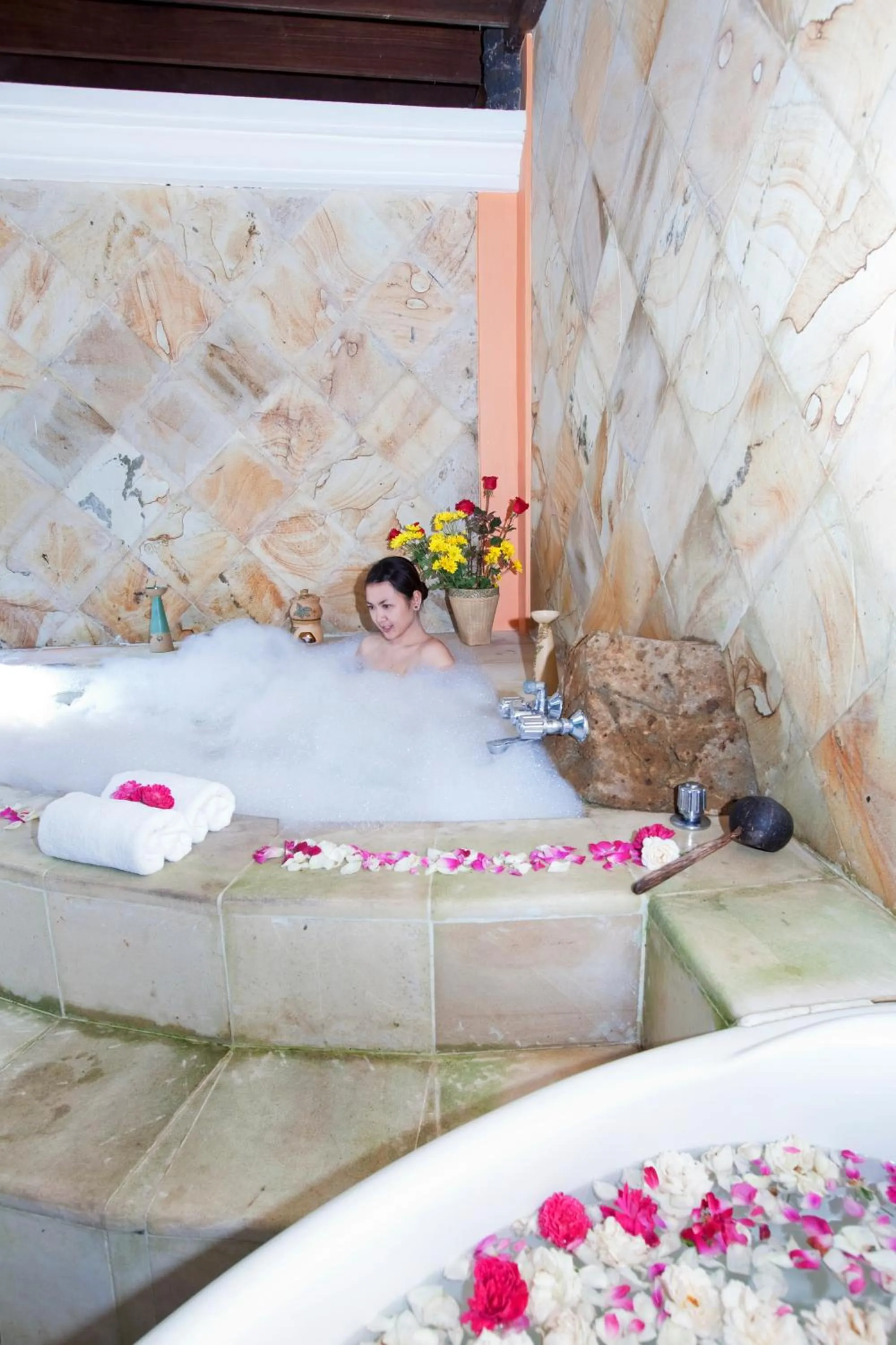 Spa and wellness centre/facilities, Bed in Puri Asri Hotel & Resort