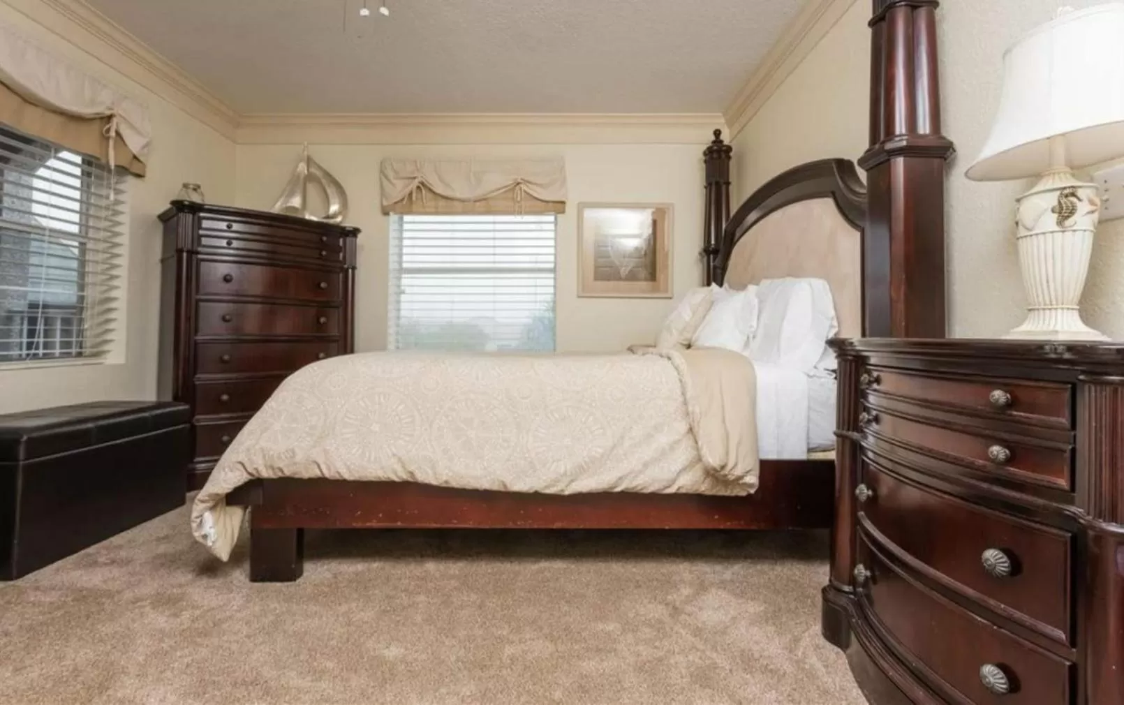 Bed in Ocean Gate at Hibiscus Resort