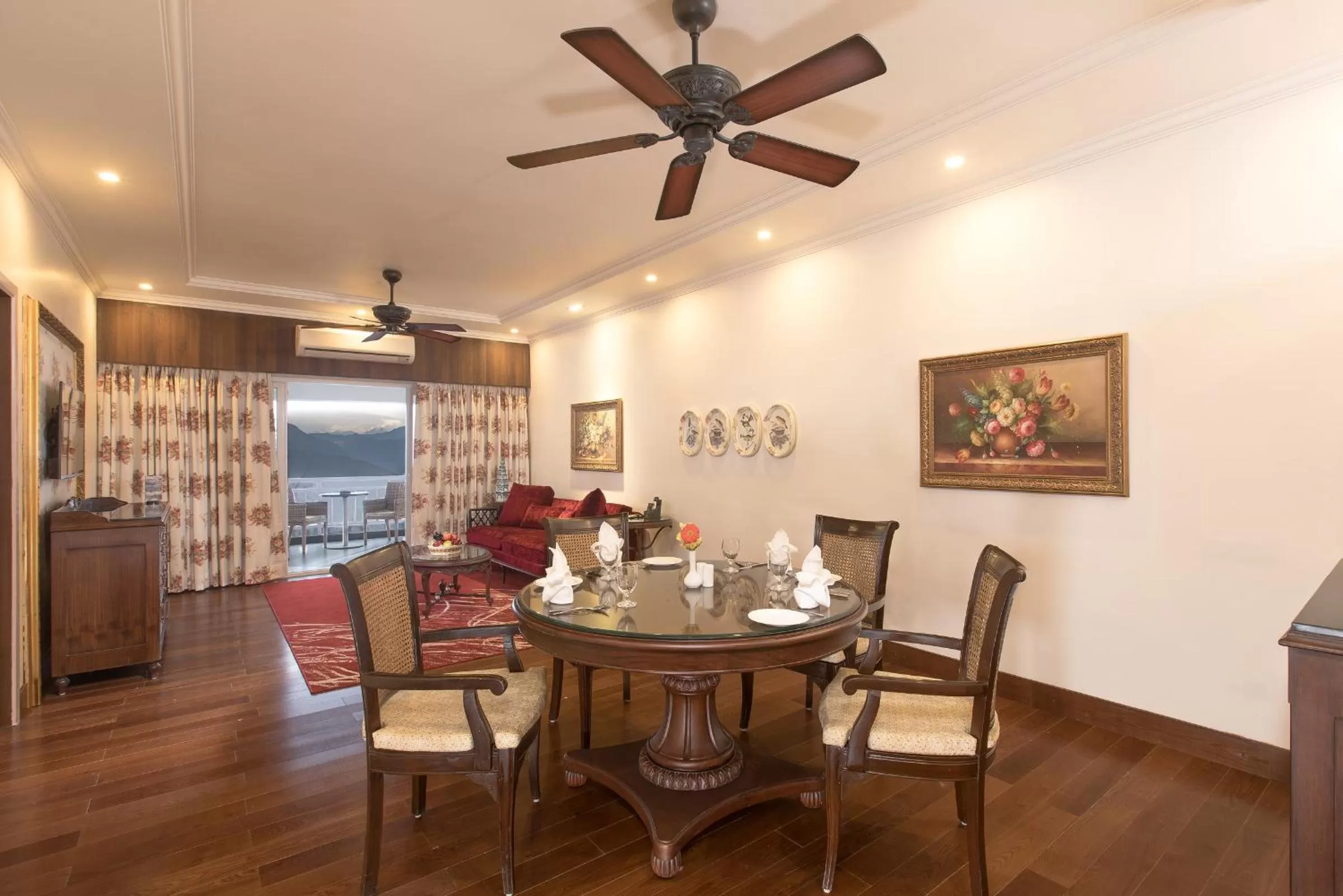 Living room in MAYFAIR Himalayan Spa Resort