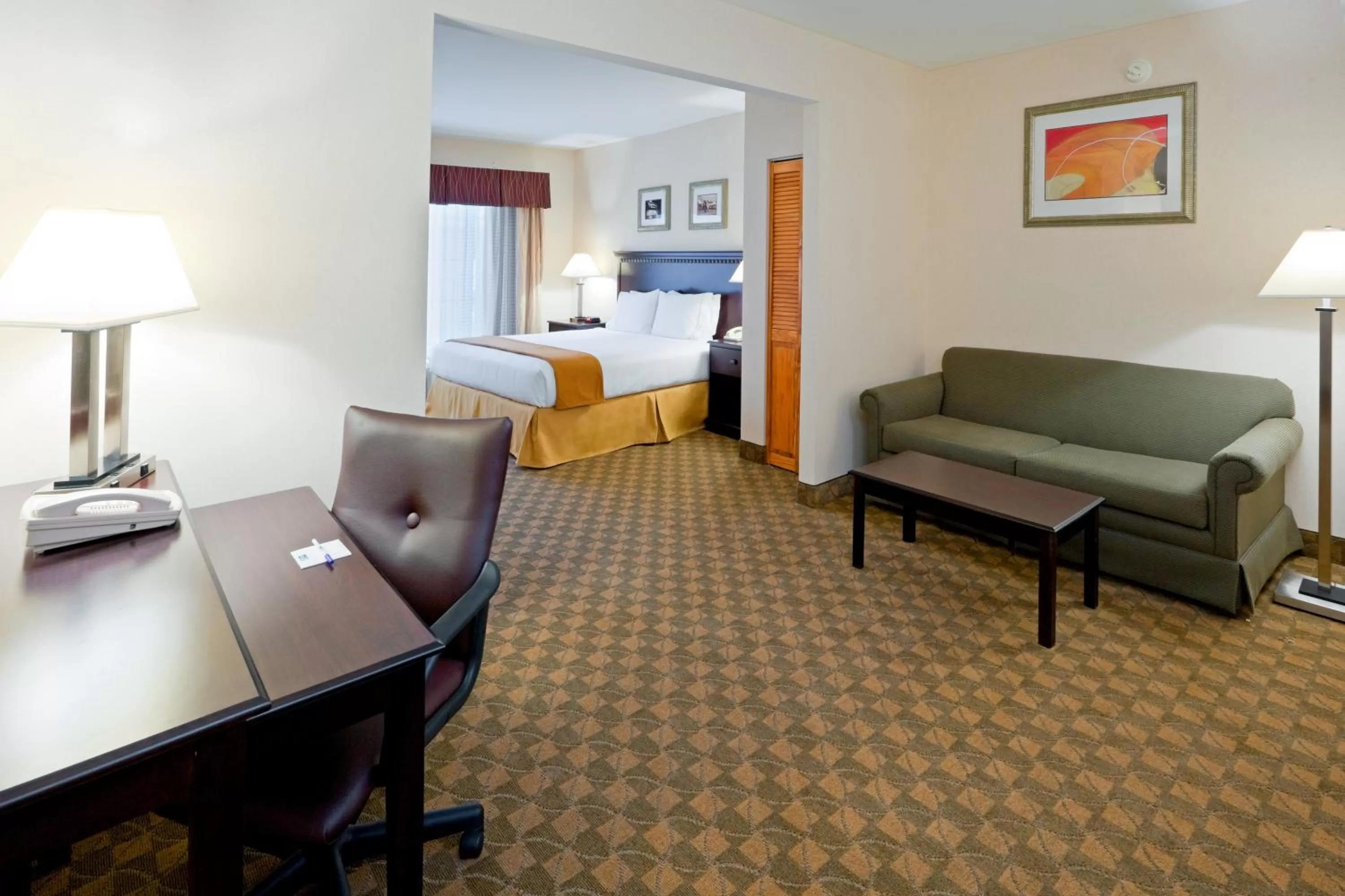 King Room with Jacuzzi - Non-Smoking in Holiday Inn Express & Suites Carneys Point - Pennsville by IHG