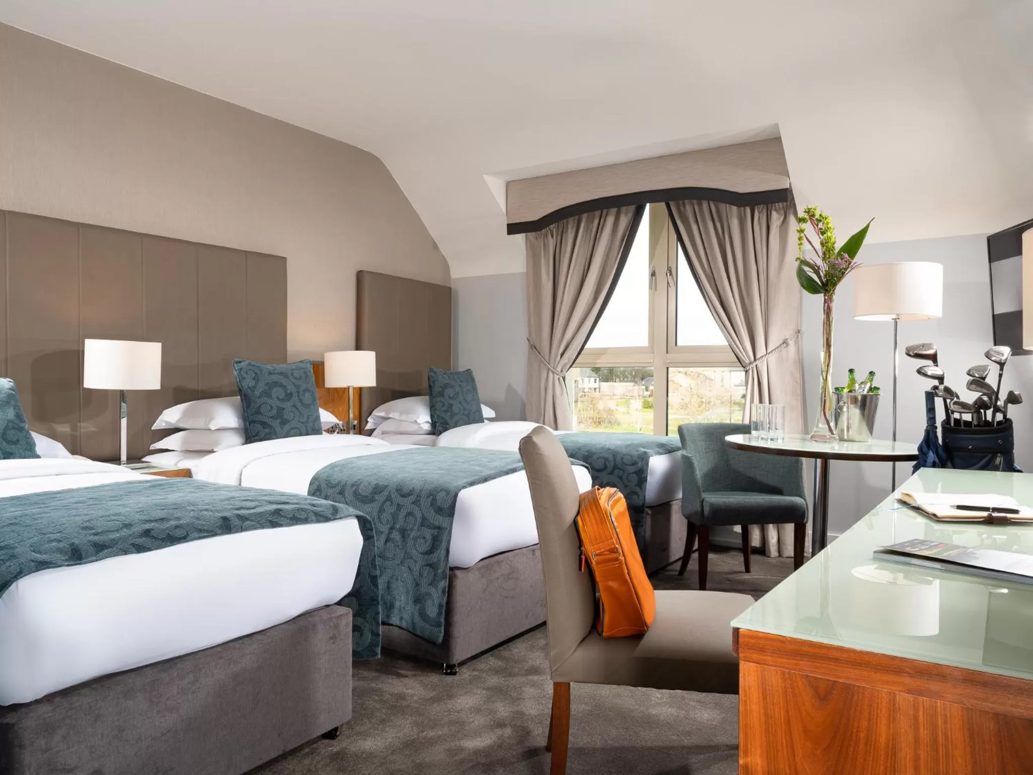 Bedroom, Bed in Castleknock Hotel