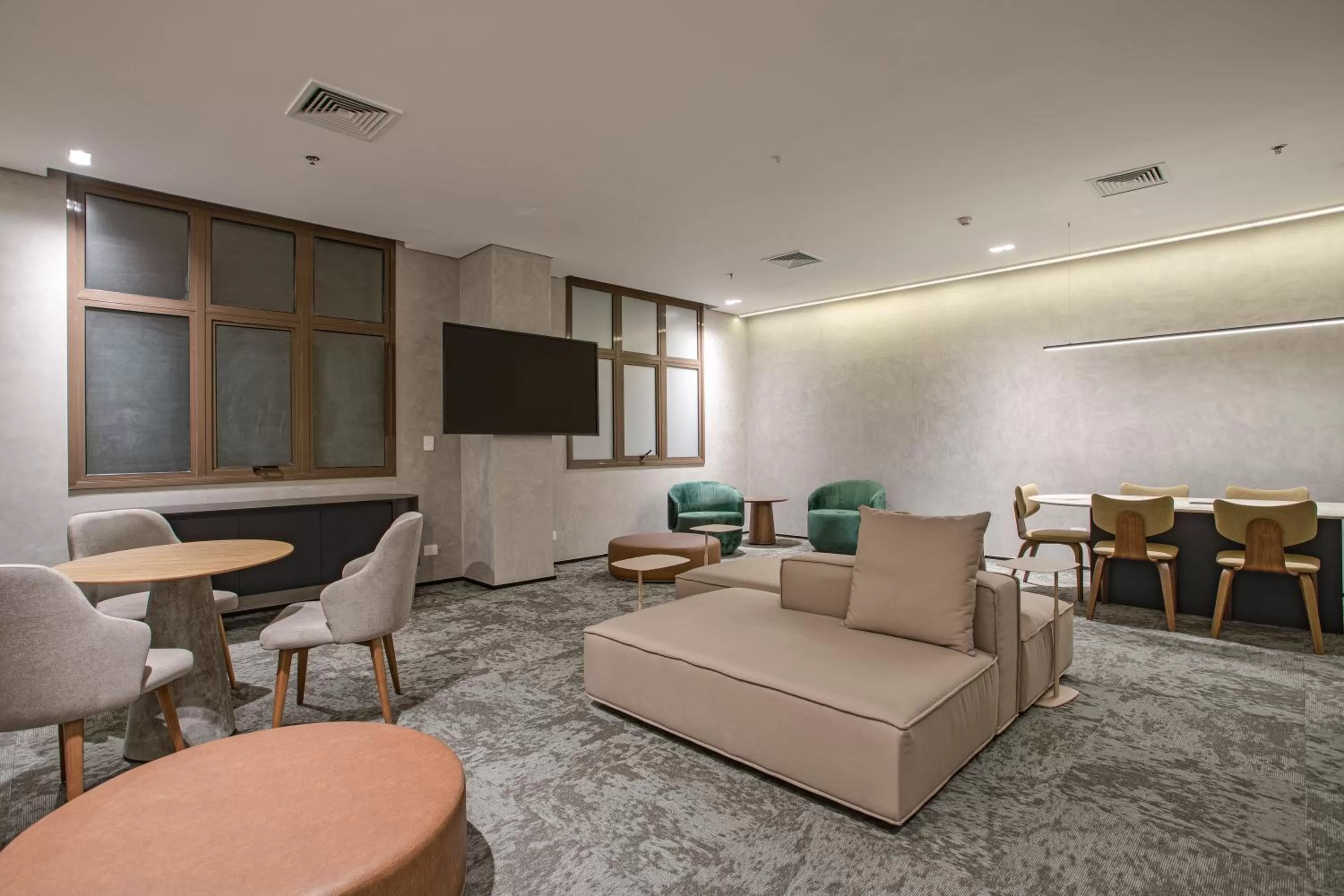 Banquet/Function facilities in QOYA Hotel Curitiba, Curio Collection by Hilton