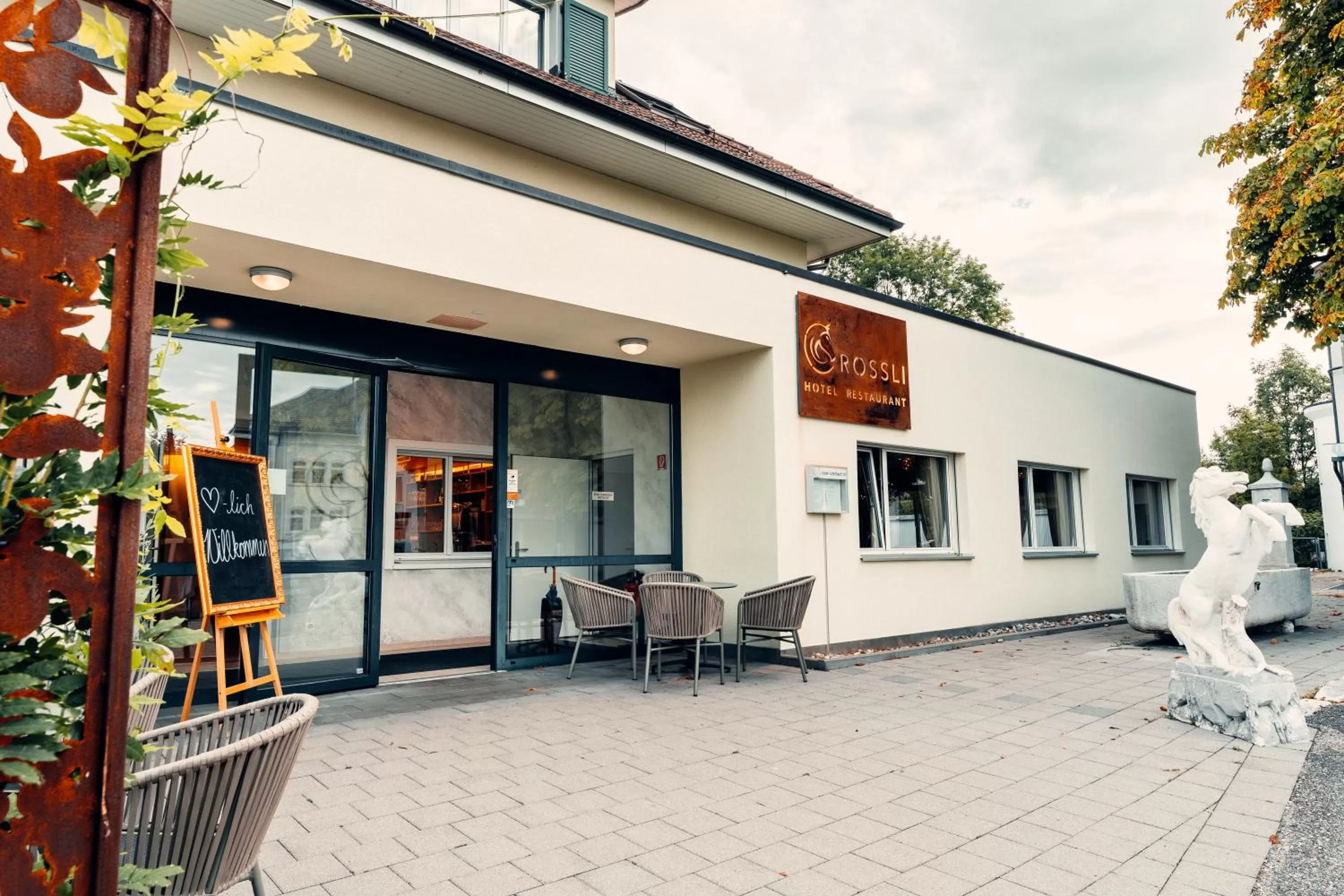 Facade/entrance in Hotel Rössli Luterbach