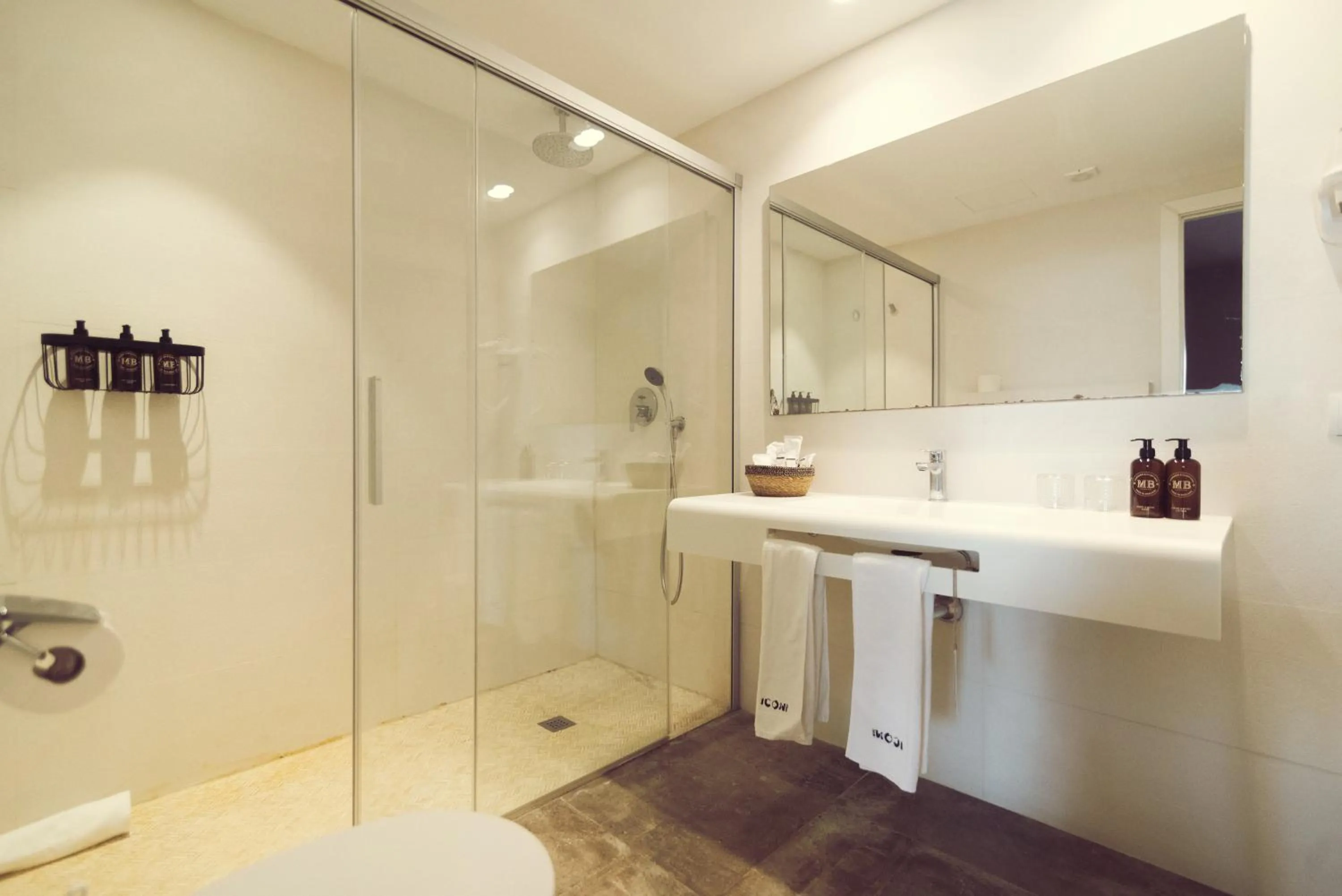 Bathroom in ICON Valparaiso - Adults Only