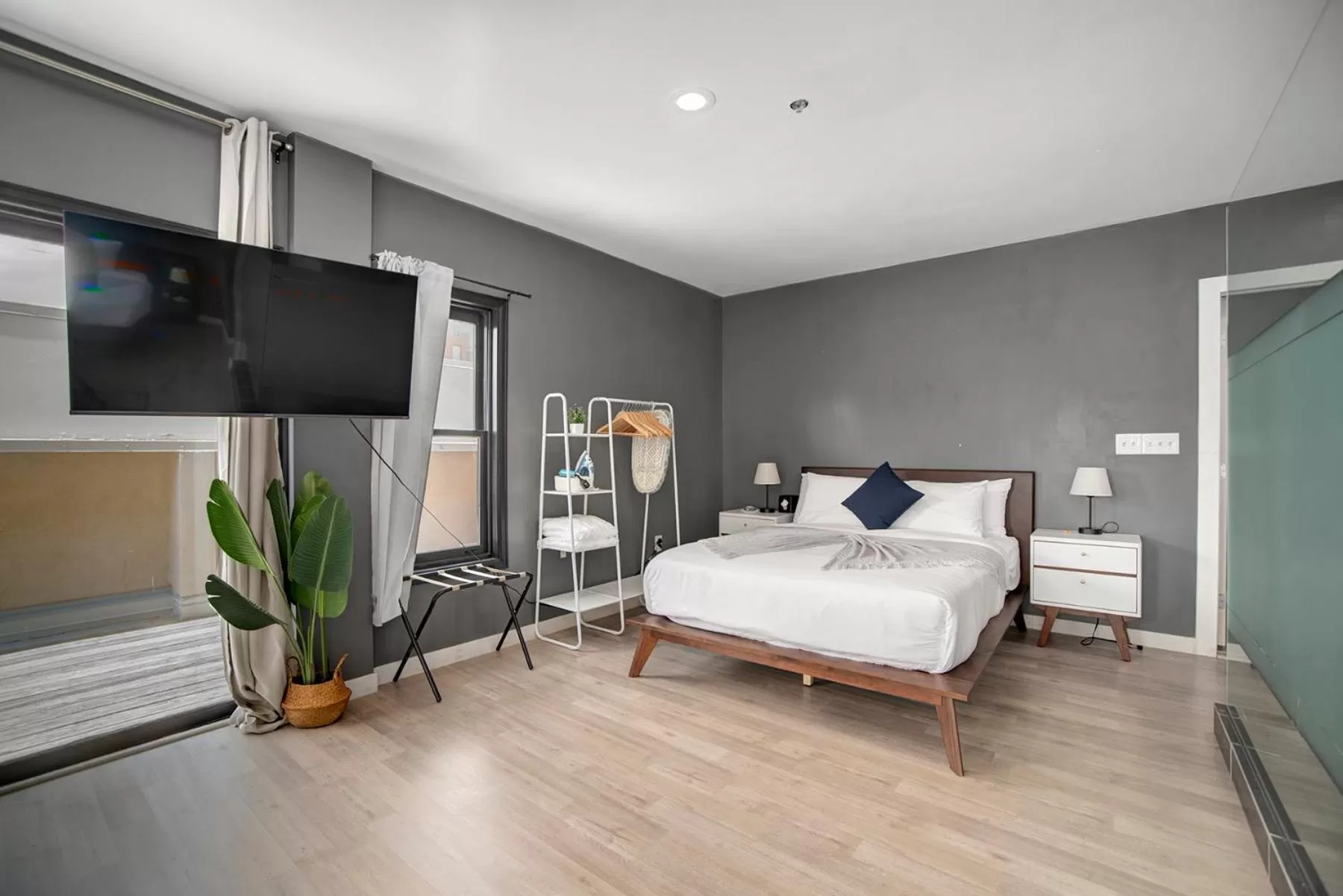 Bedroom, Bed in Good Hotels Downtown Denver