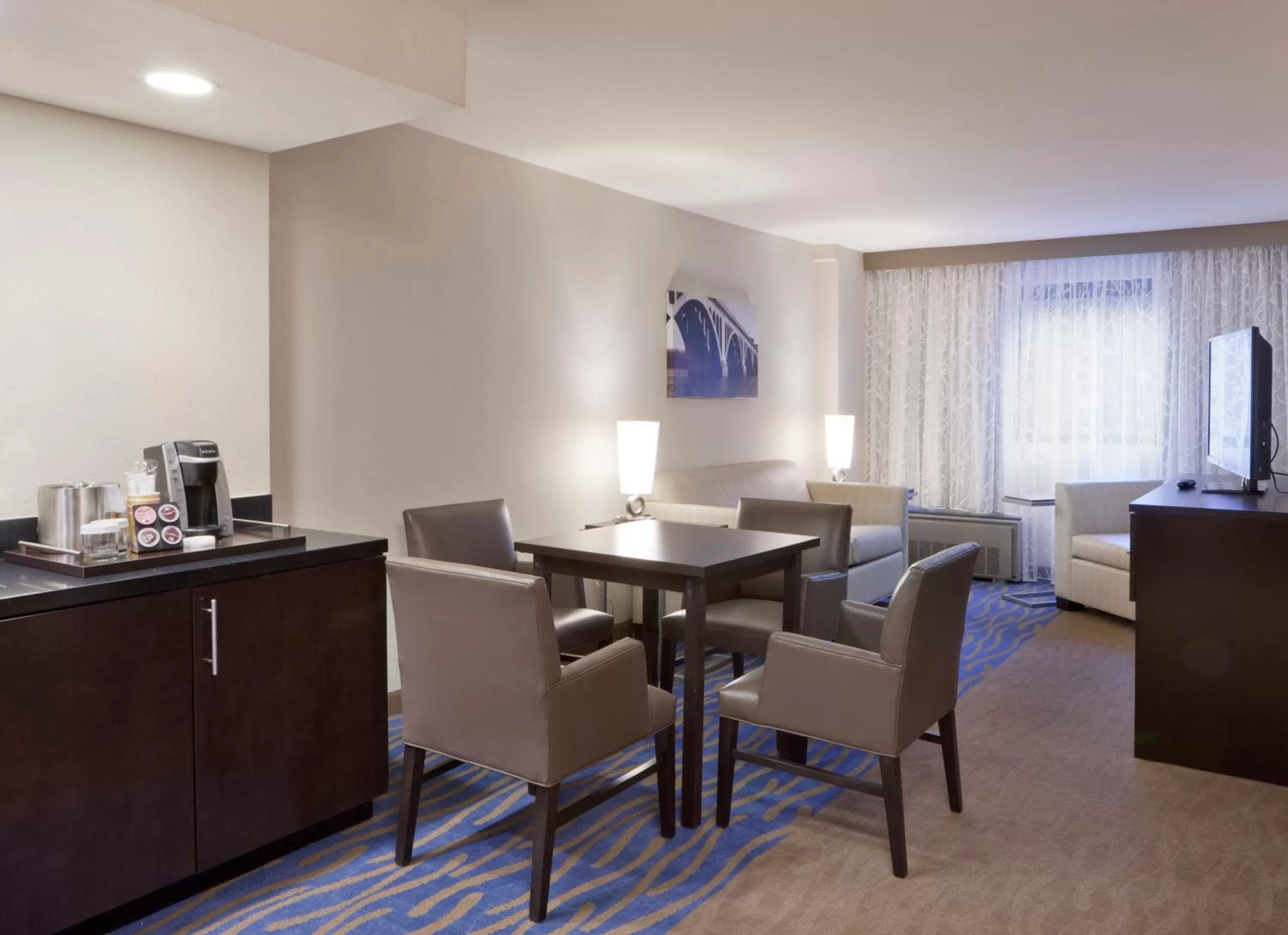 Photo of the whole room in Holiday Inn Washington Capitol-National Mall by IHG
